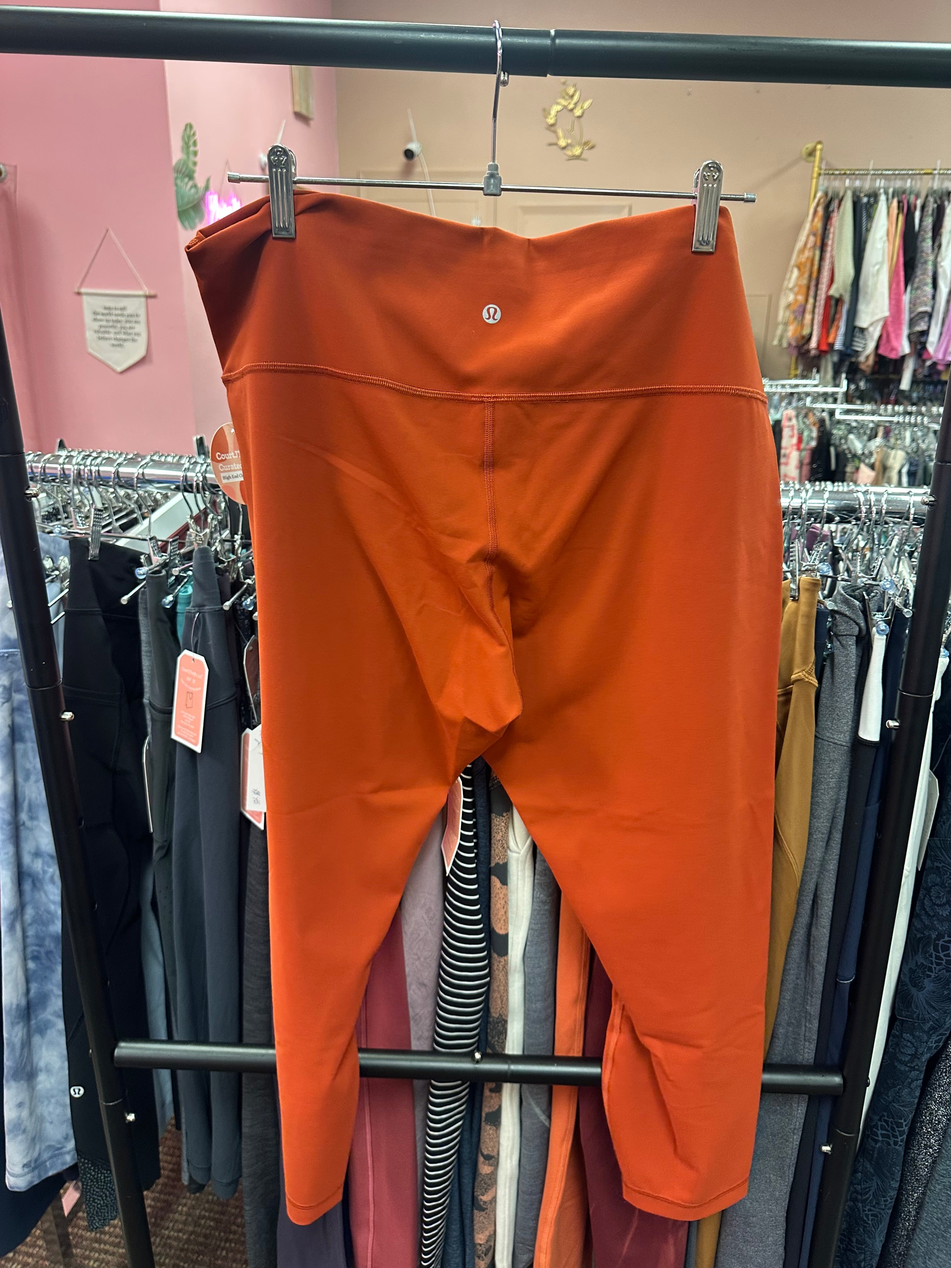 Lululemon Wunder Train Hi-Rise Size 20