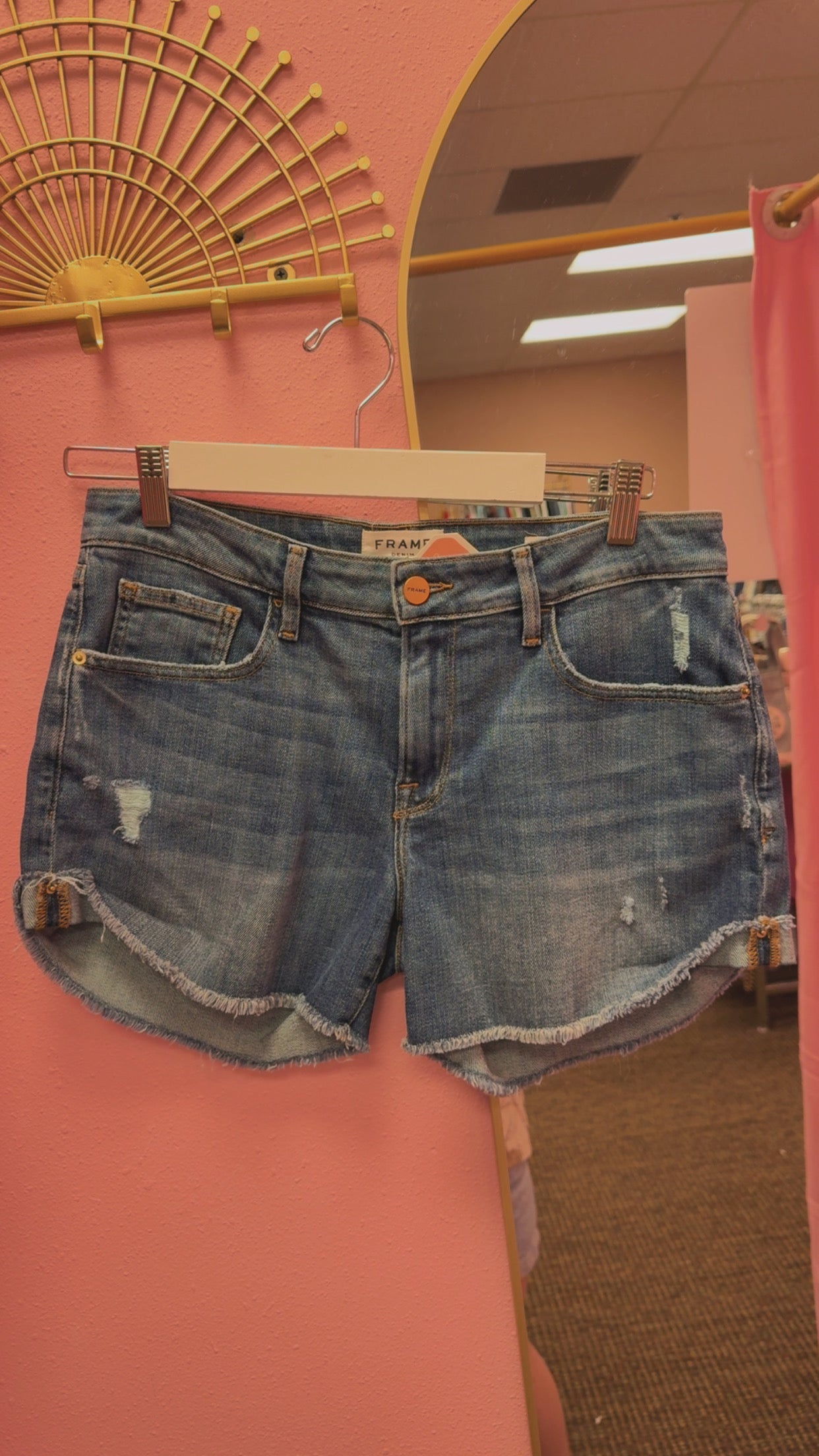 Frame Le Grand Garçon Short Size 25 Retails $198