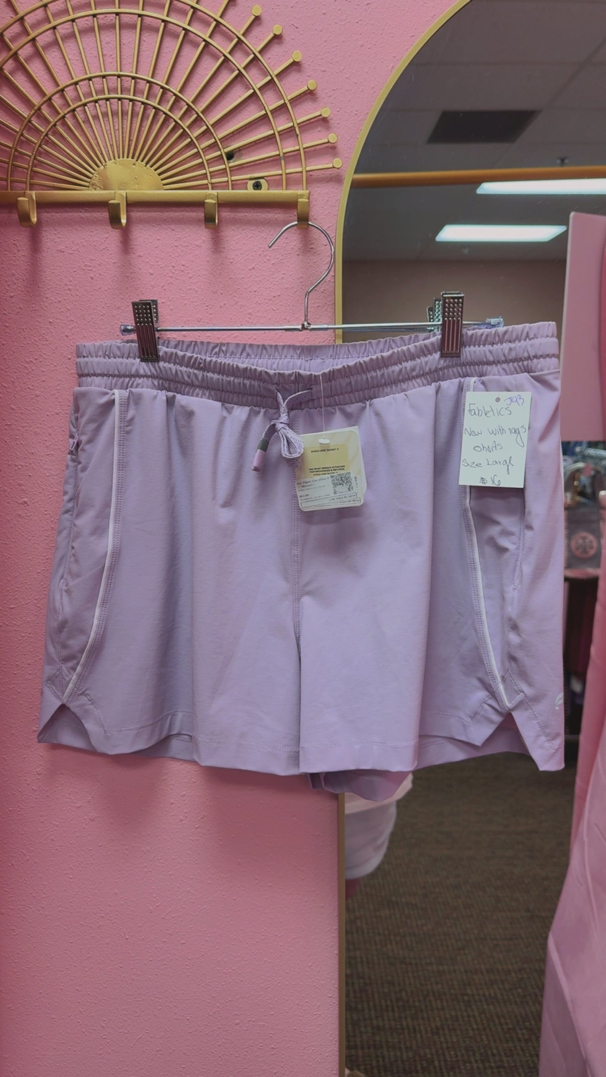 Fabletics NEW WITH TAGS Athletic Shorts Size Large