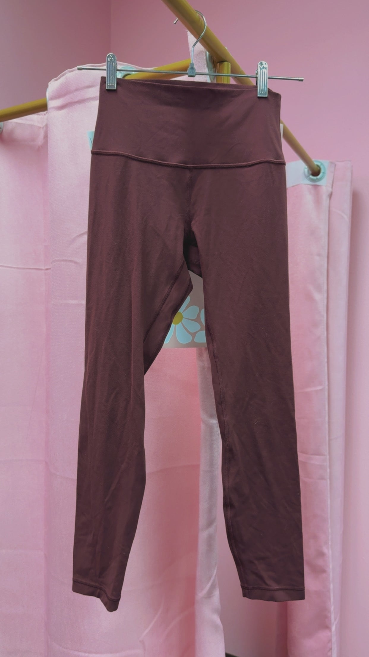 Lululemon Aligns Size 4