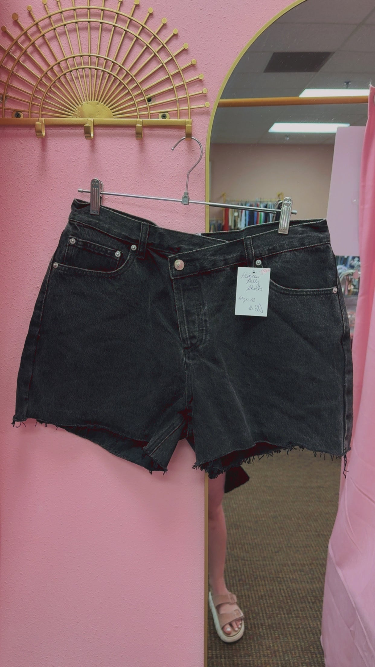 Princess Polly Crossover Waist Shorts Size 10