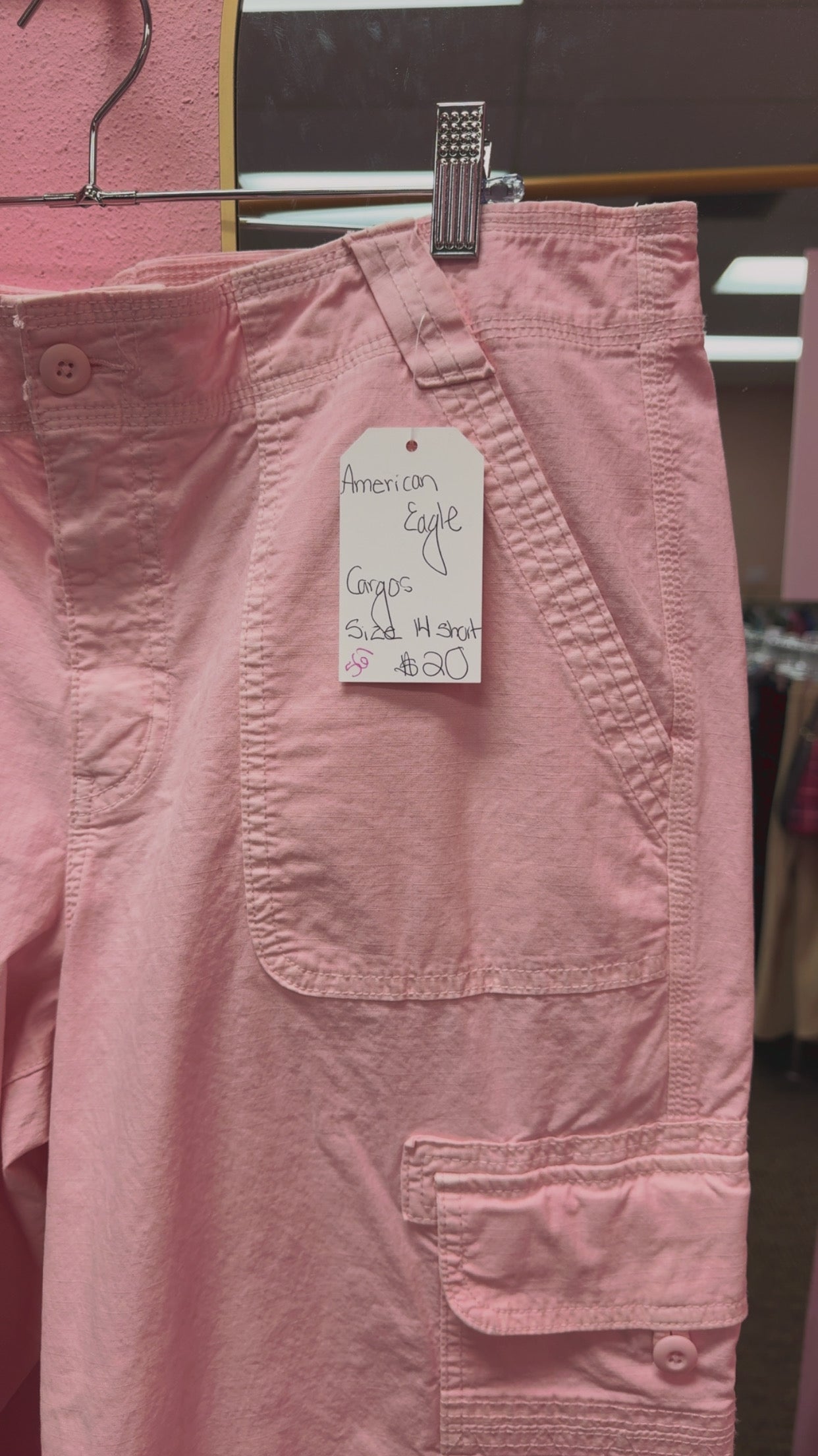 American Eagle Cargo Pants Size 14 Short