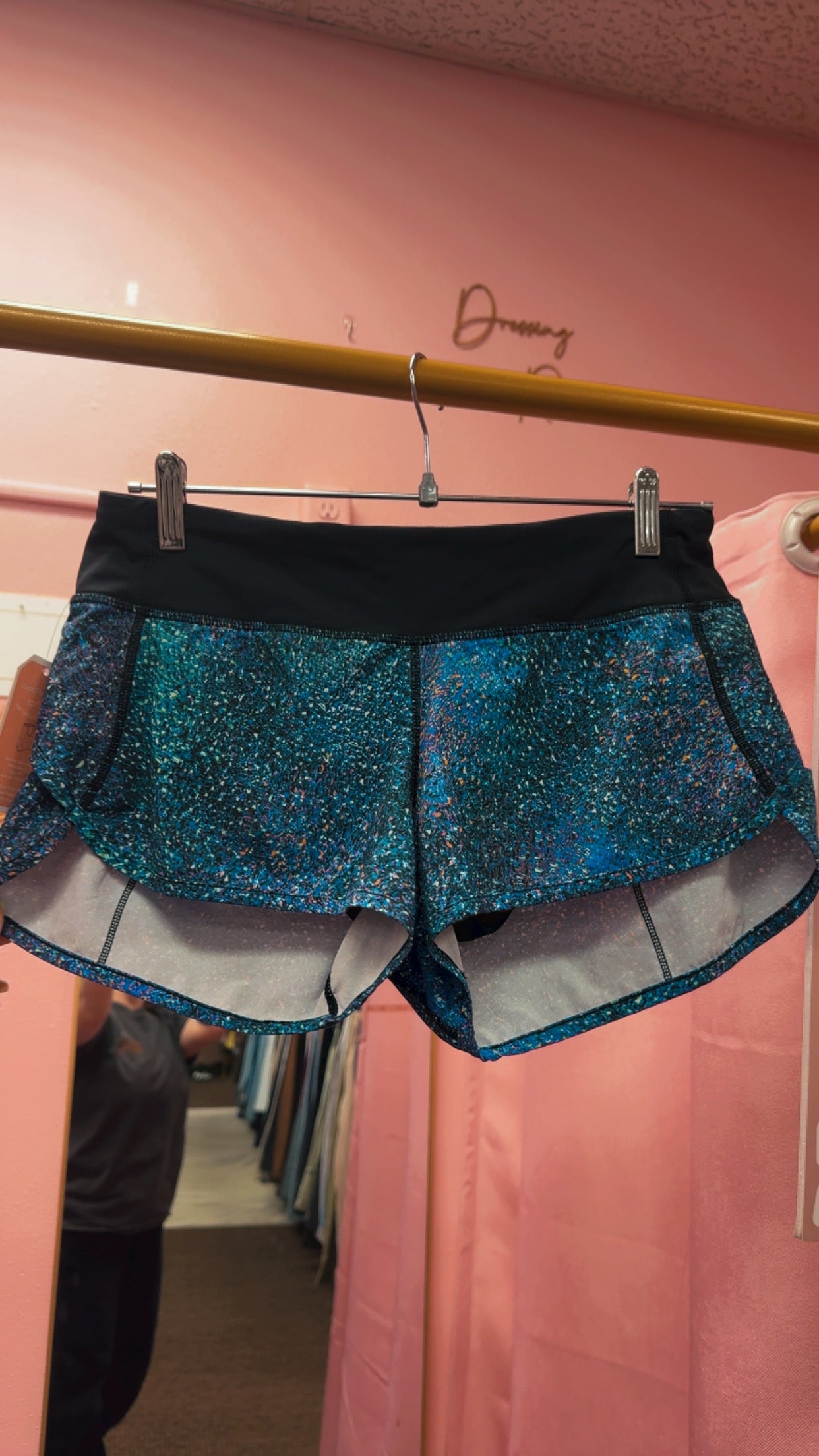 Lululemon Speed Up Shorts Size 6