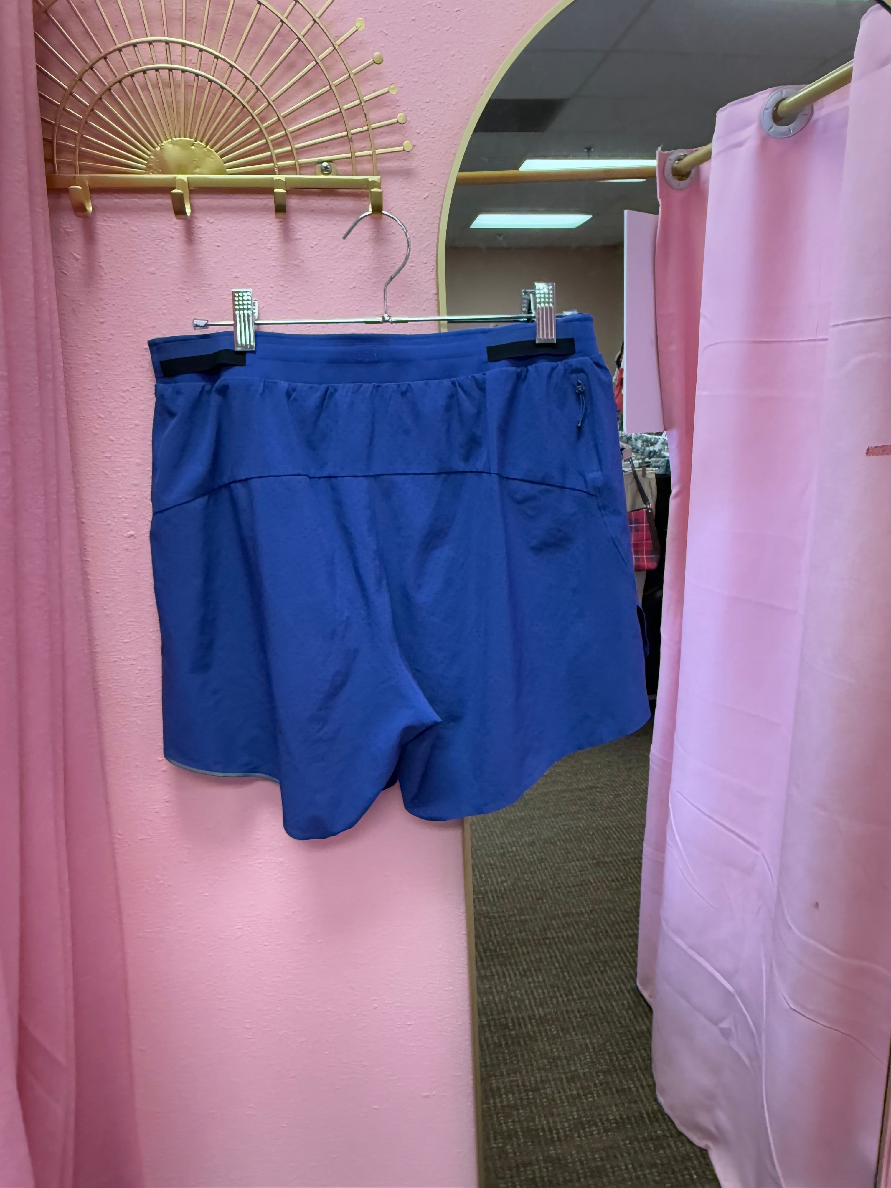 Men’s Lululemon Shorts Size Large “3