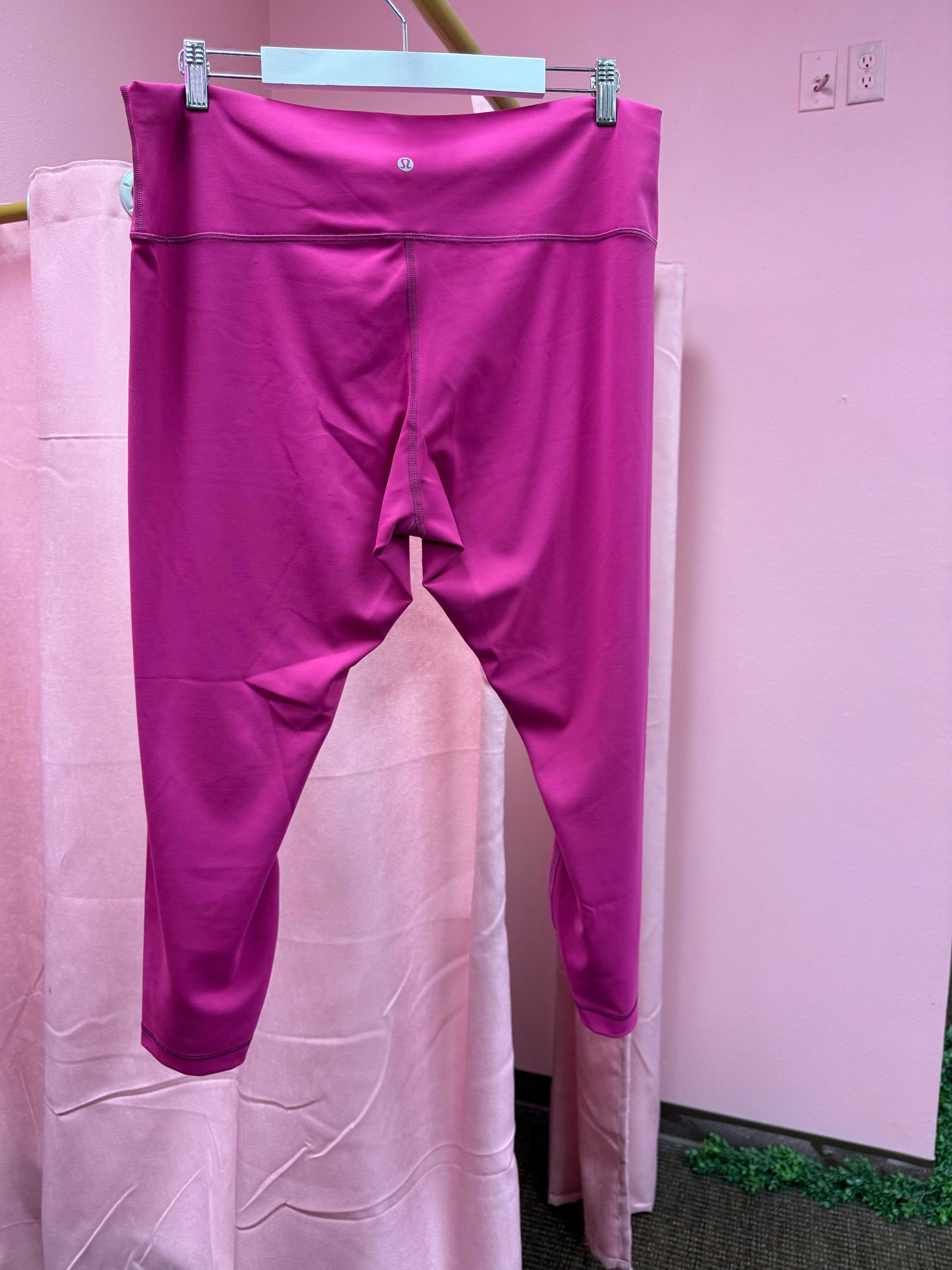 Lululemon High Rise Wunder Train Ripened Rasberry Size 20