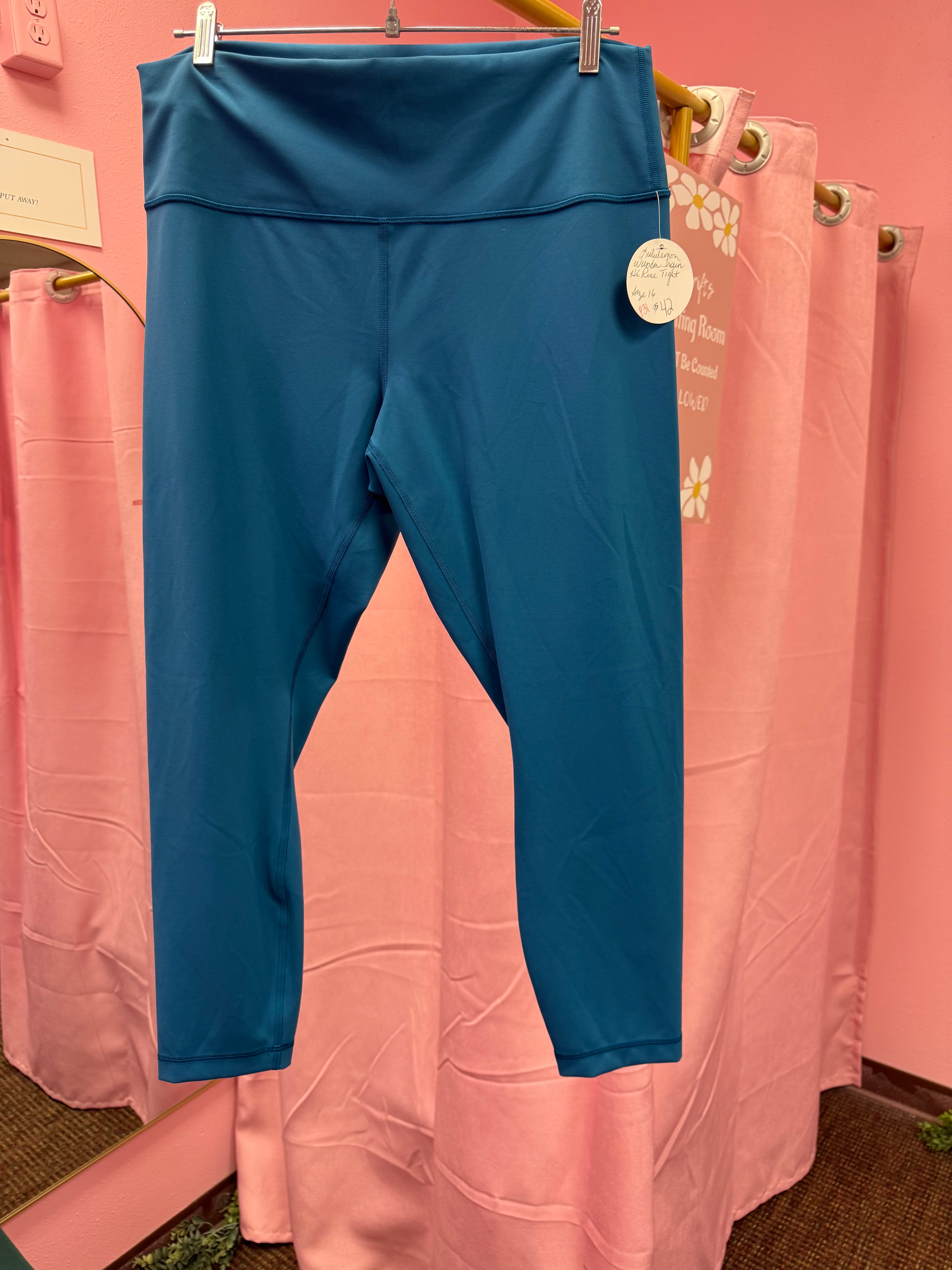 Lululemon Wunder Train High Rise Tight Size 16