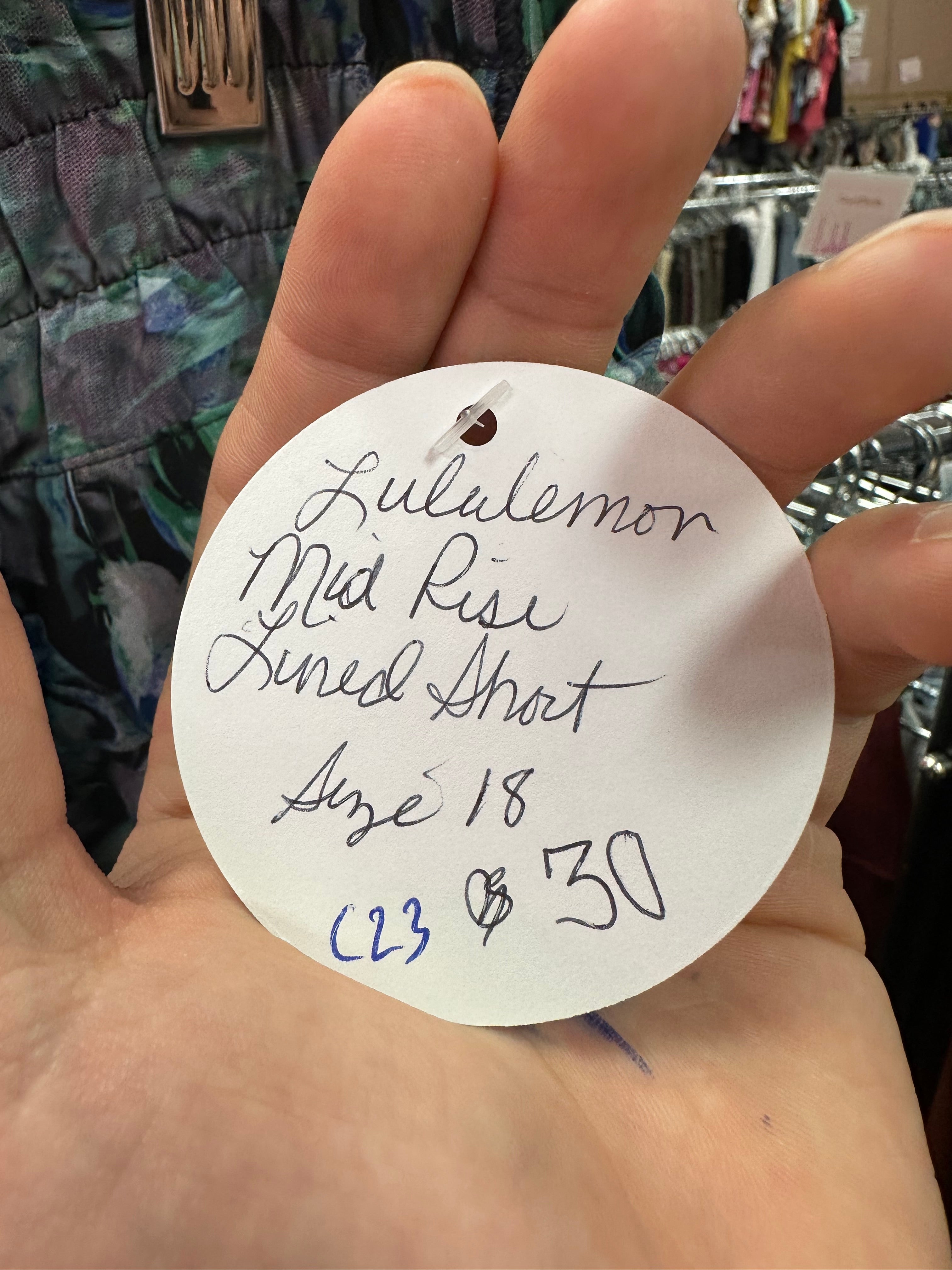 Lululemon Track Short Size 18