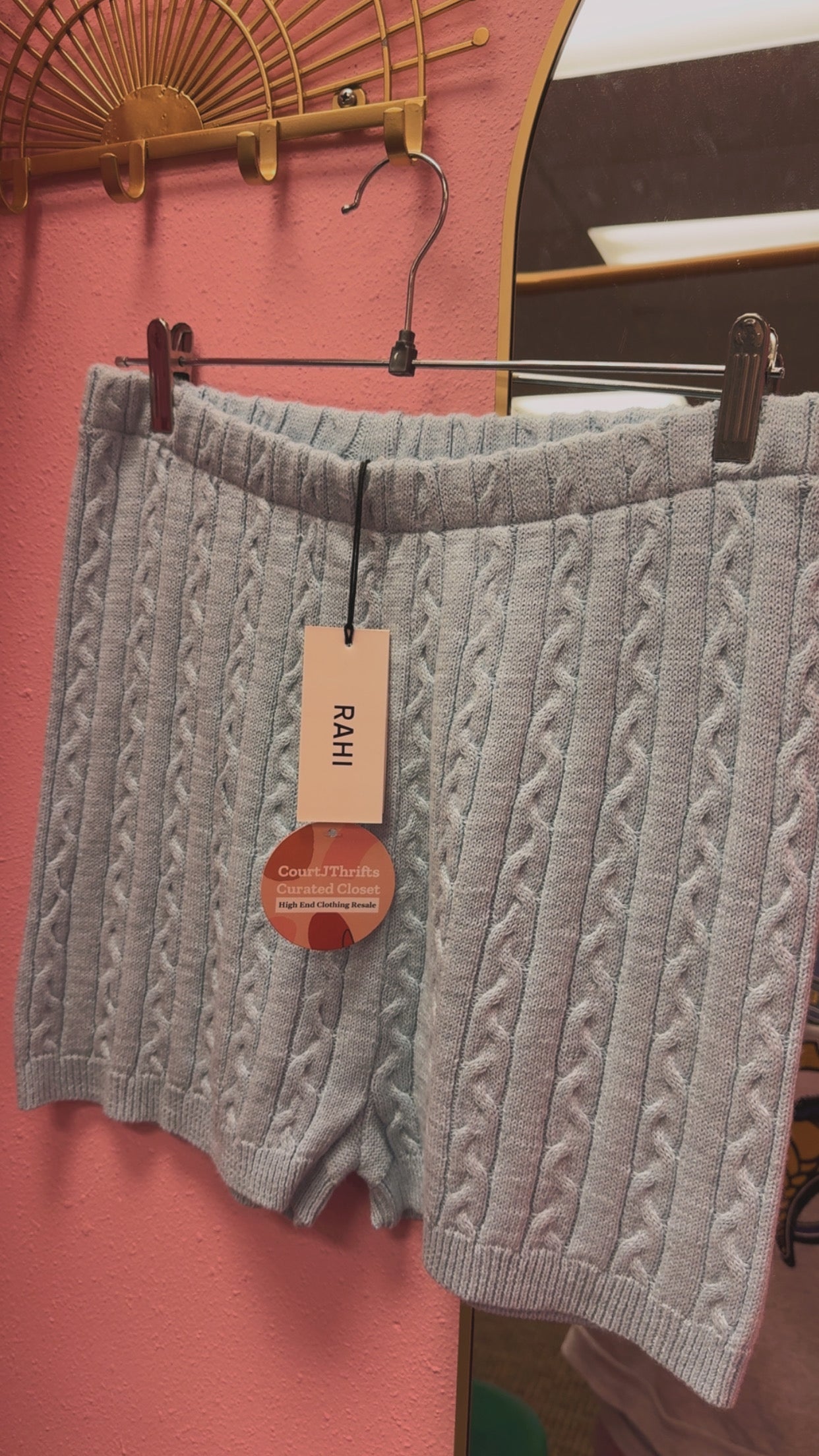 Rahi NWT Sweater Shorts Size Large