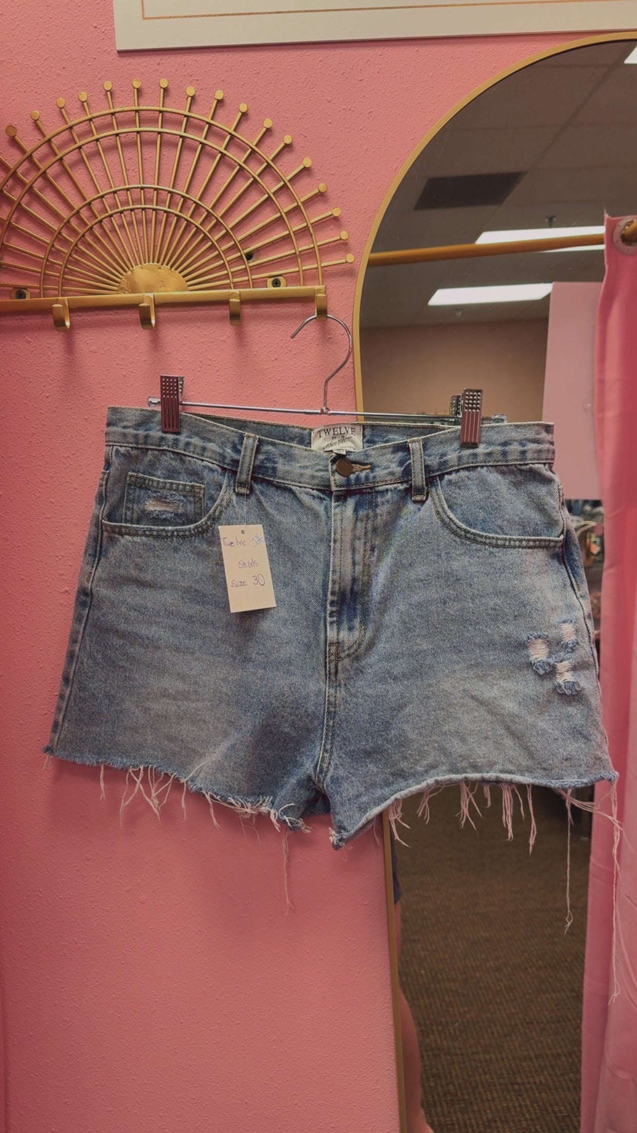 Twelve by Ontwelfth Shorts Size 30