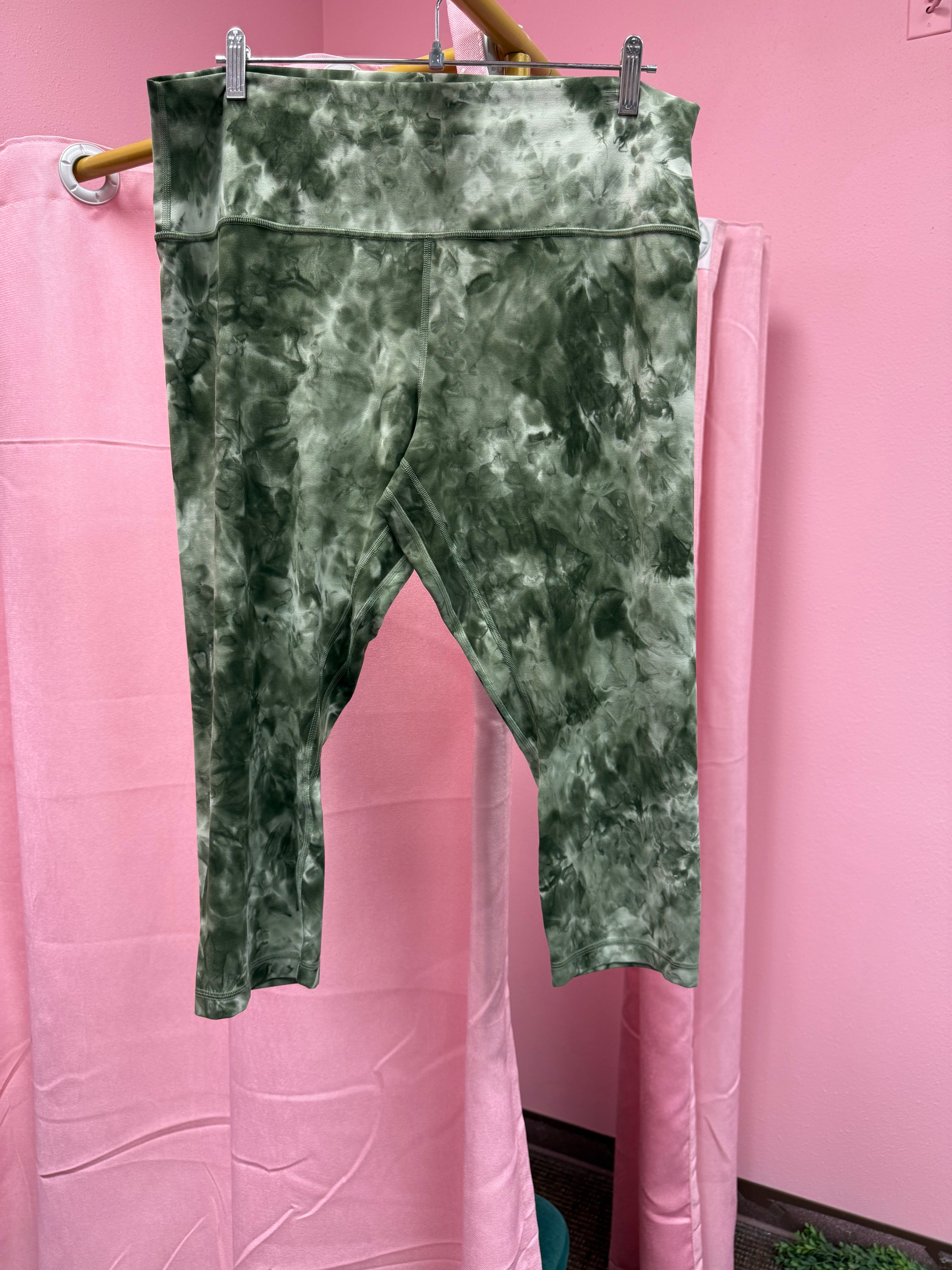 Lululemon Align High Rise Crop Diamond Dye Sage Size 18