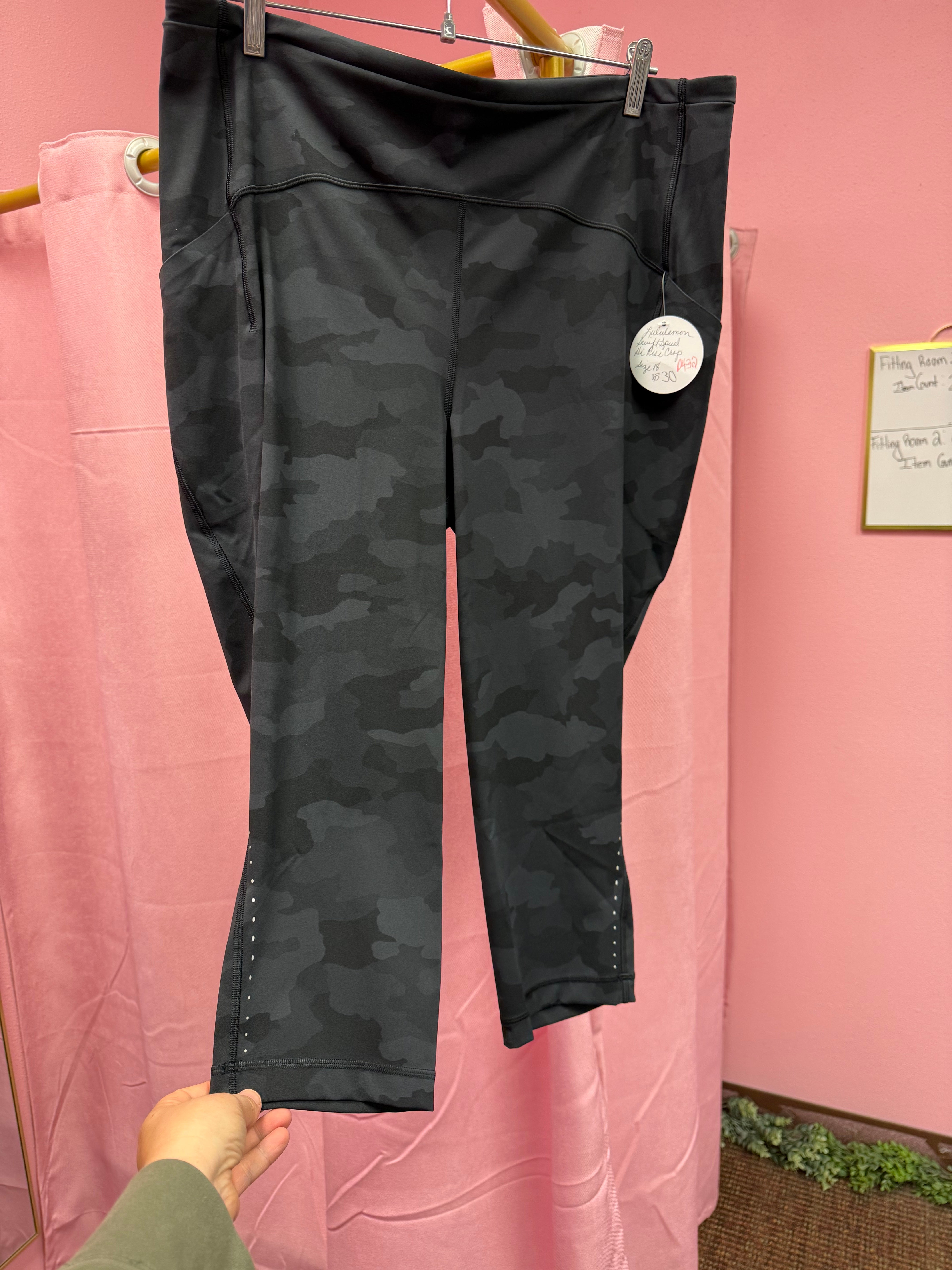 Lululemon Swift Speed High Rise Crop Size 18