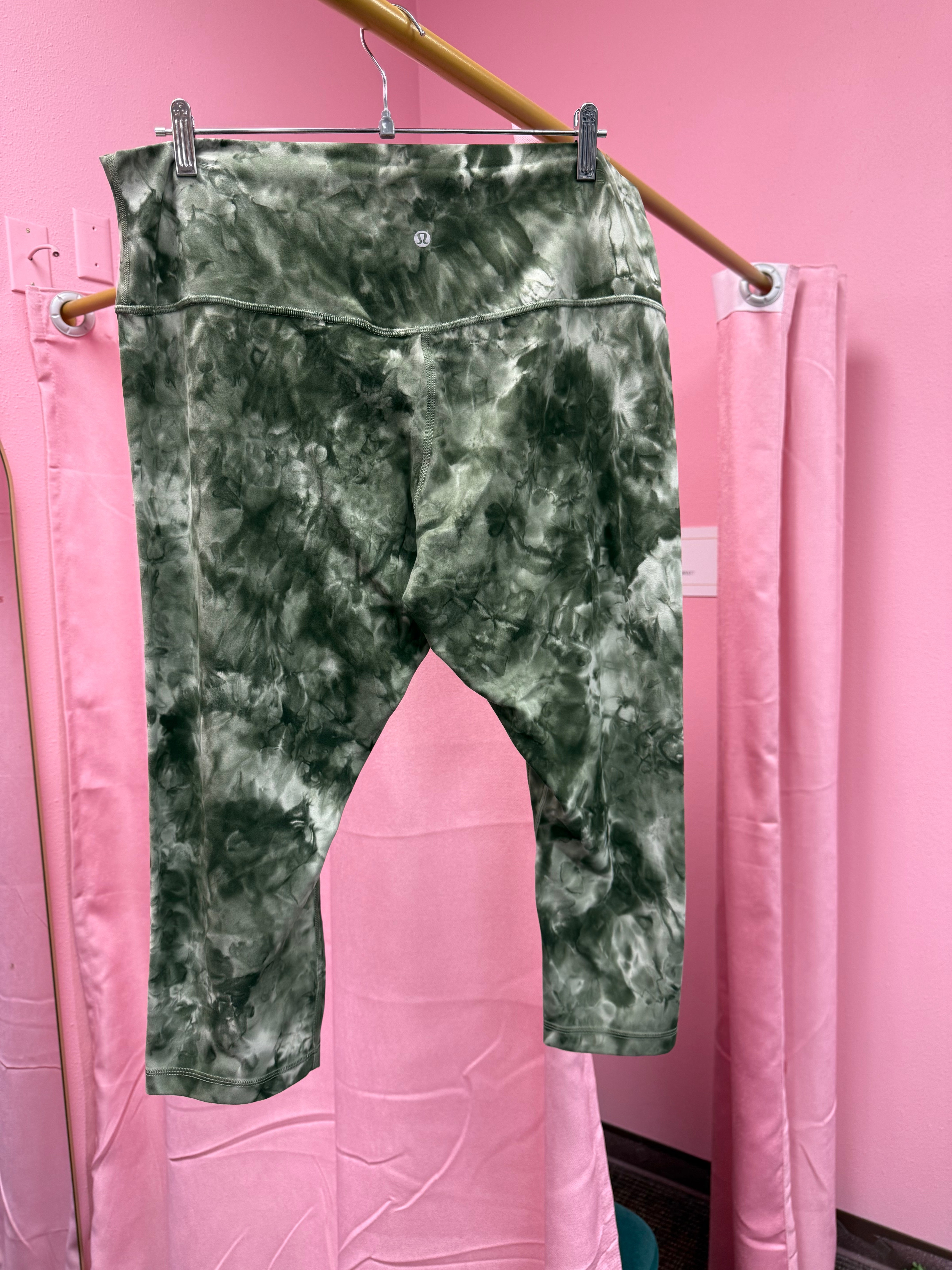 Lululemon Align High Rise Crop Diamond Dye Sage Size 18