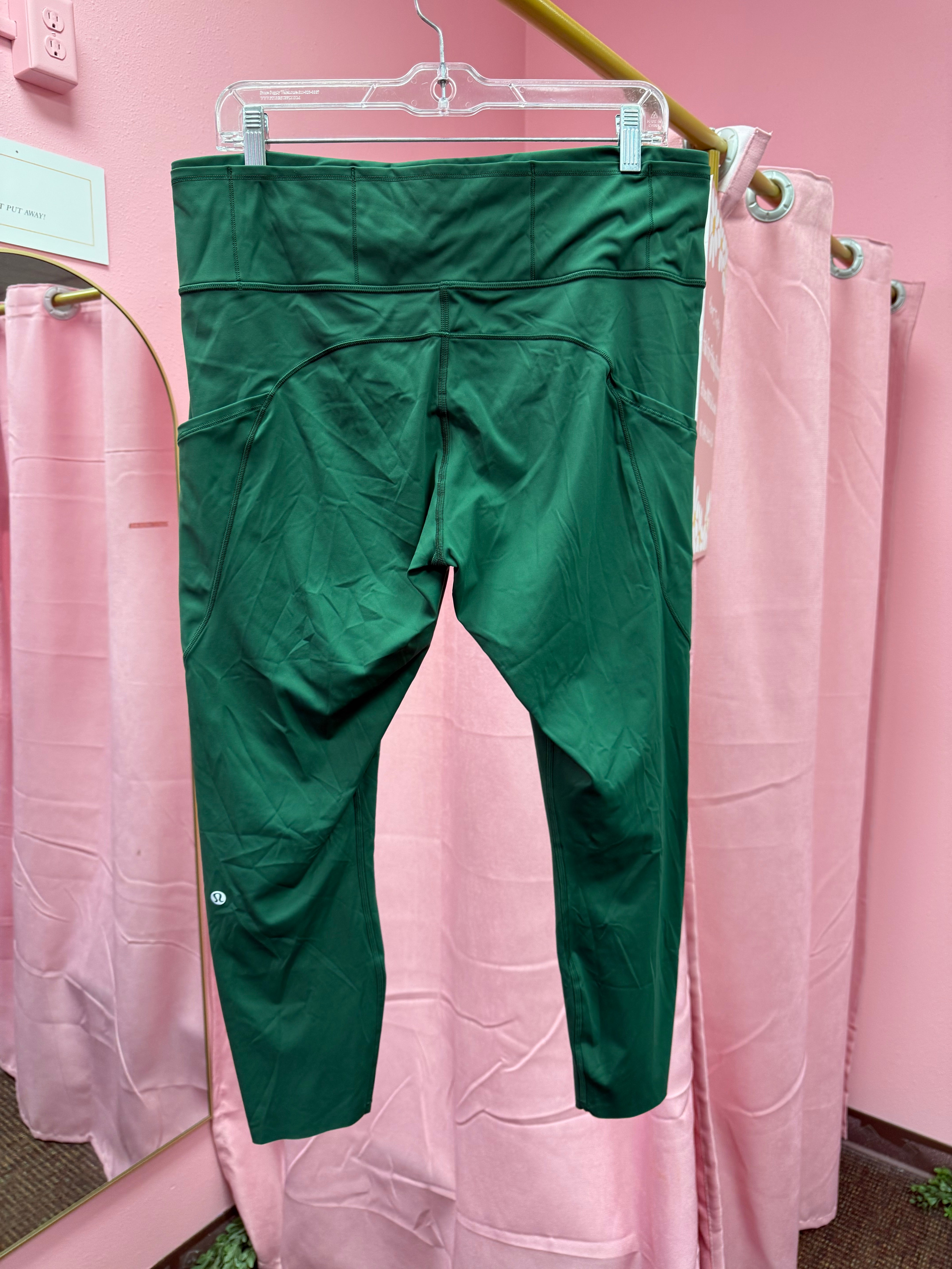 Lululemon Fast & Free “25 Size 16