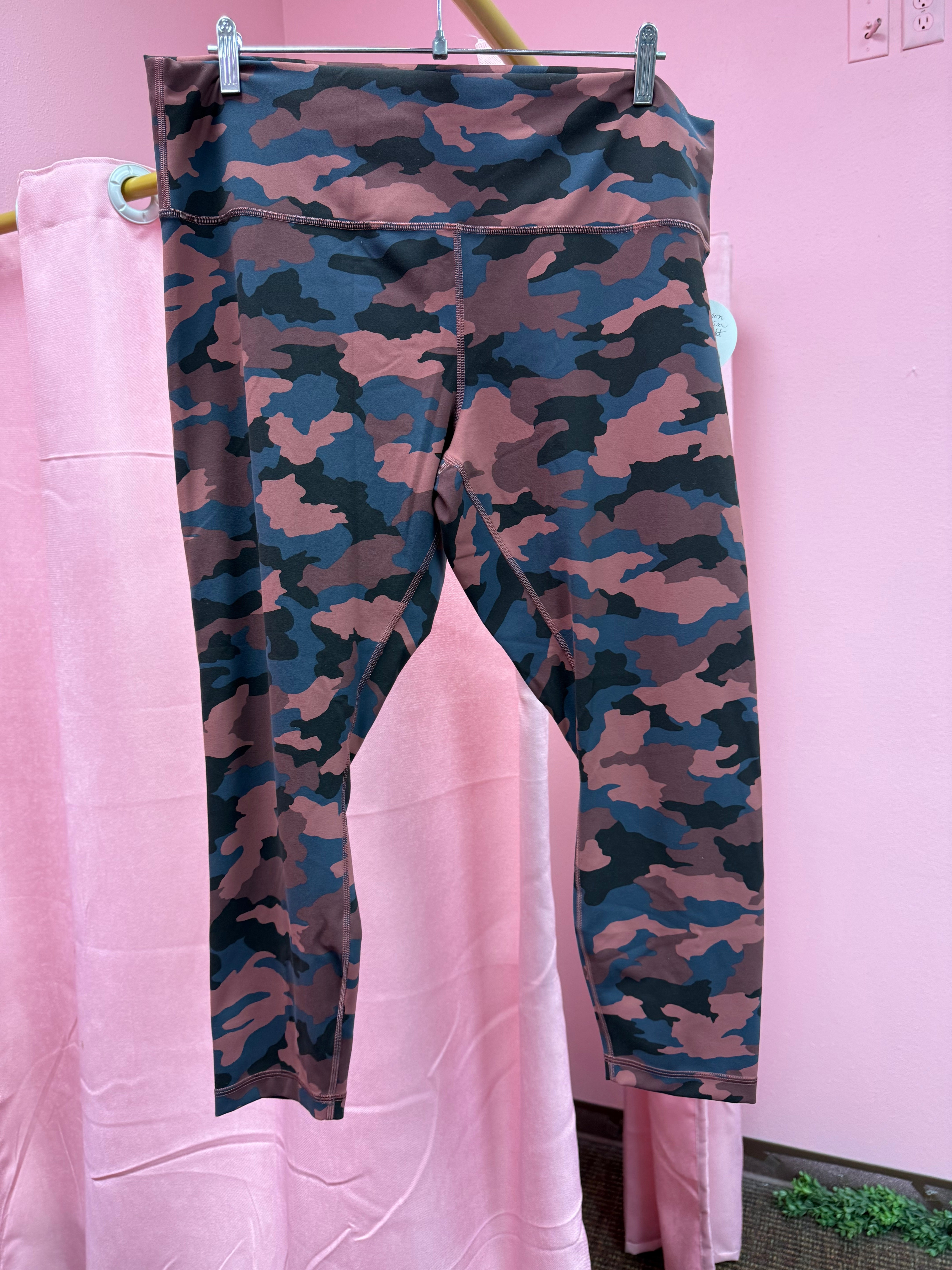 Lululemon Wunder Train High Rise Leggings Size 20