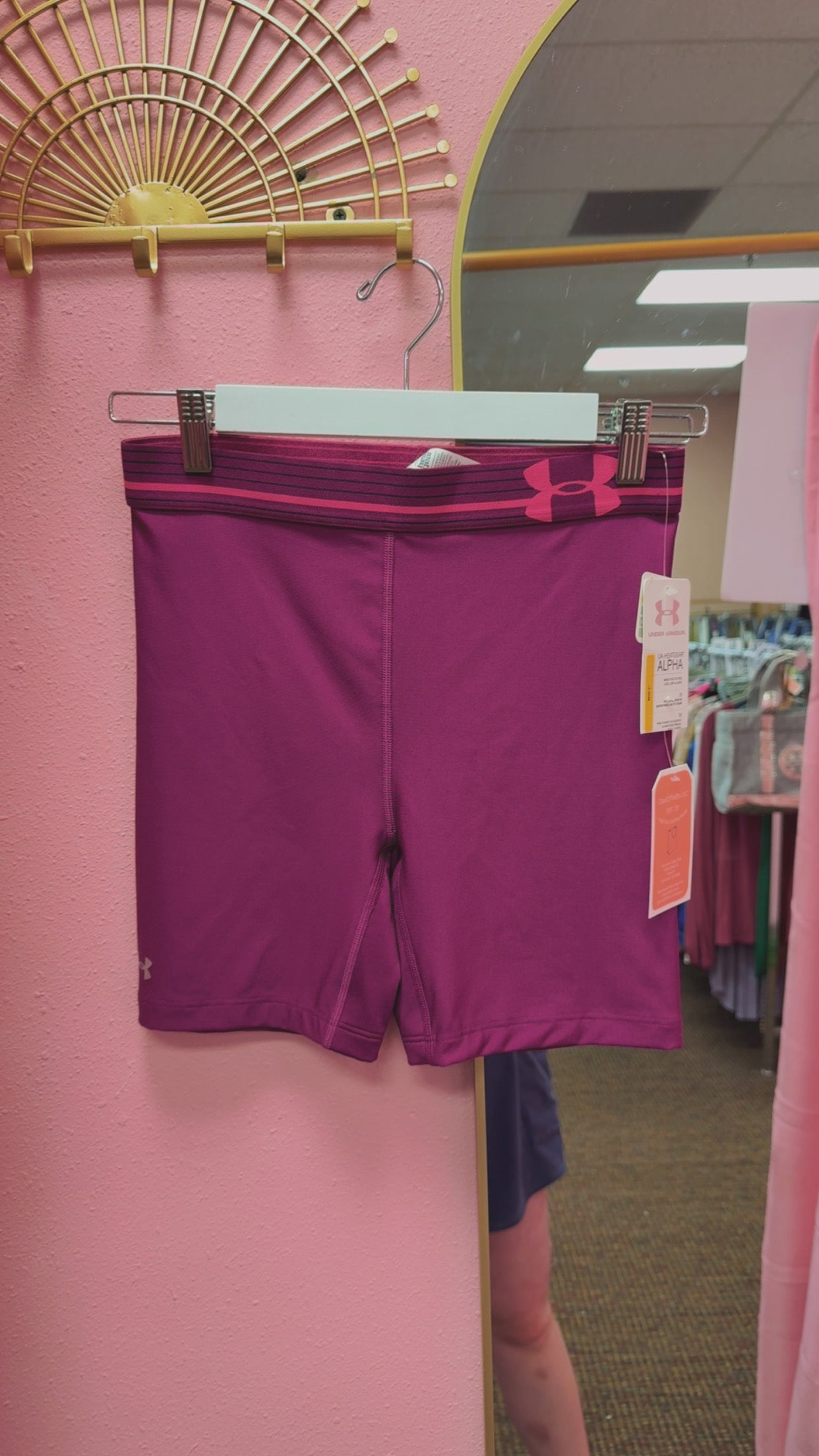 Under Armour NEW WITH TAGS Spandex Shorts Size Small