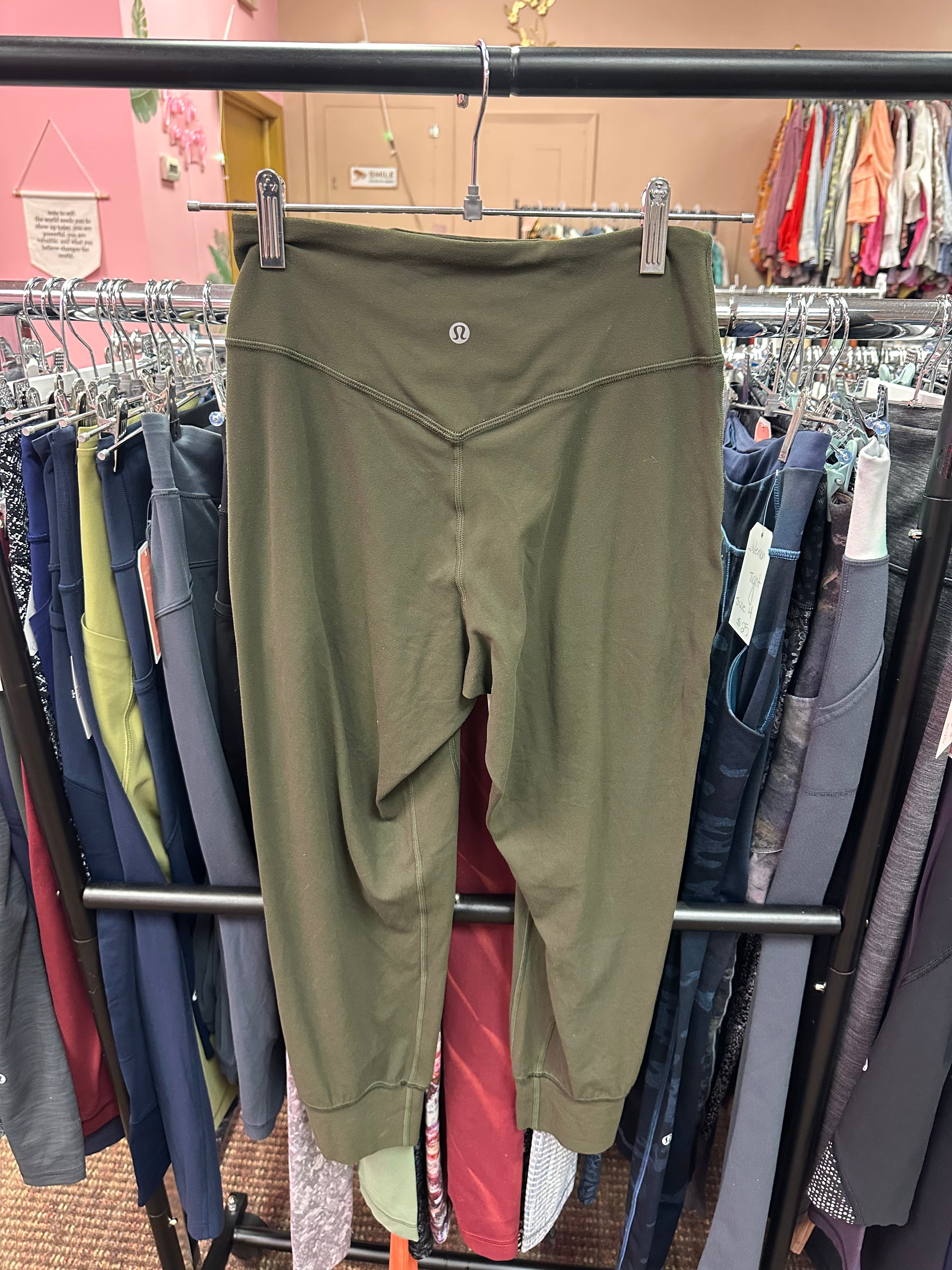 Lululemon Align Joggers Crop Size 4