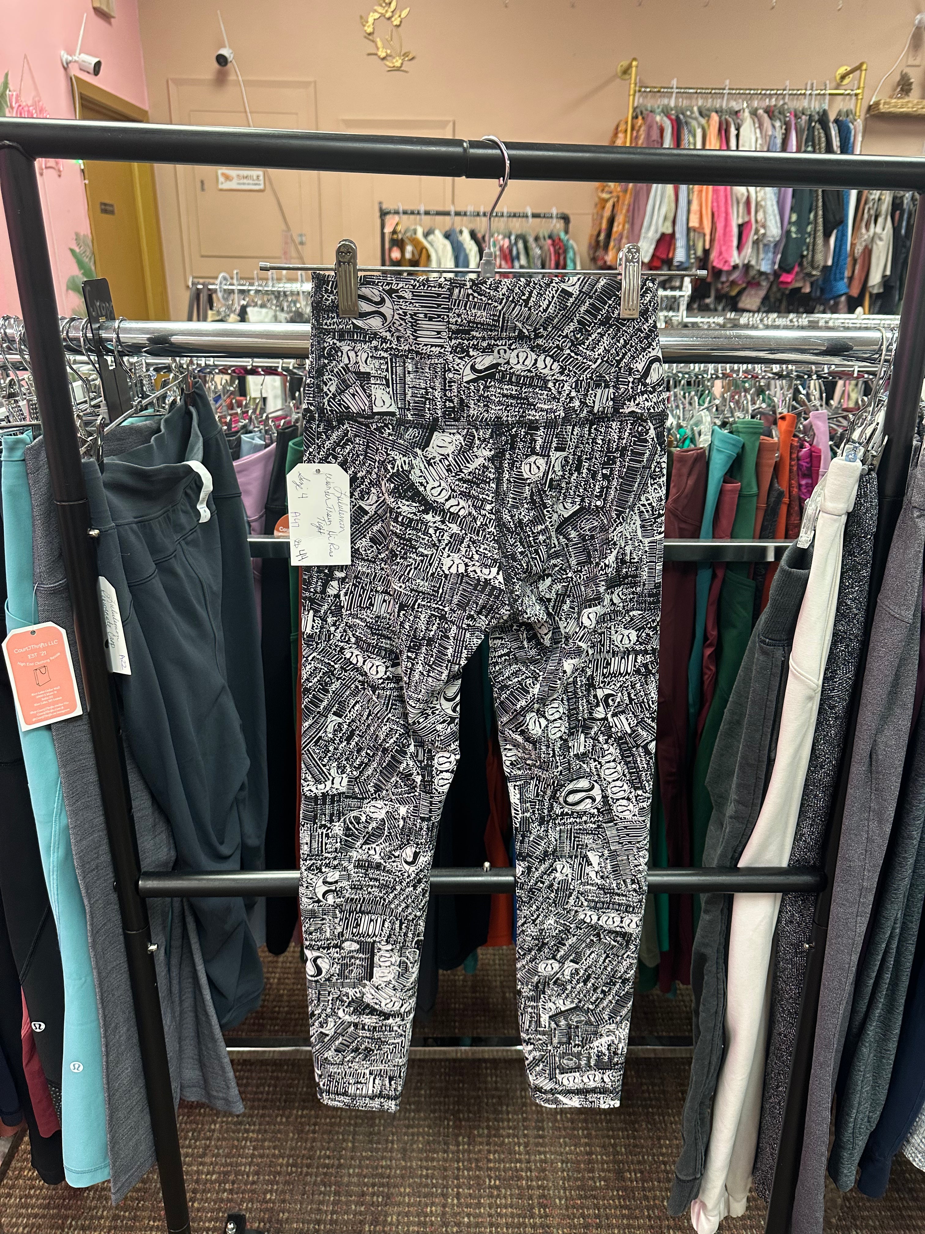 Lululemon Wunder Train Hi Rise Tight Size 4