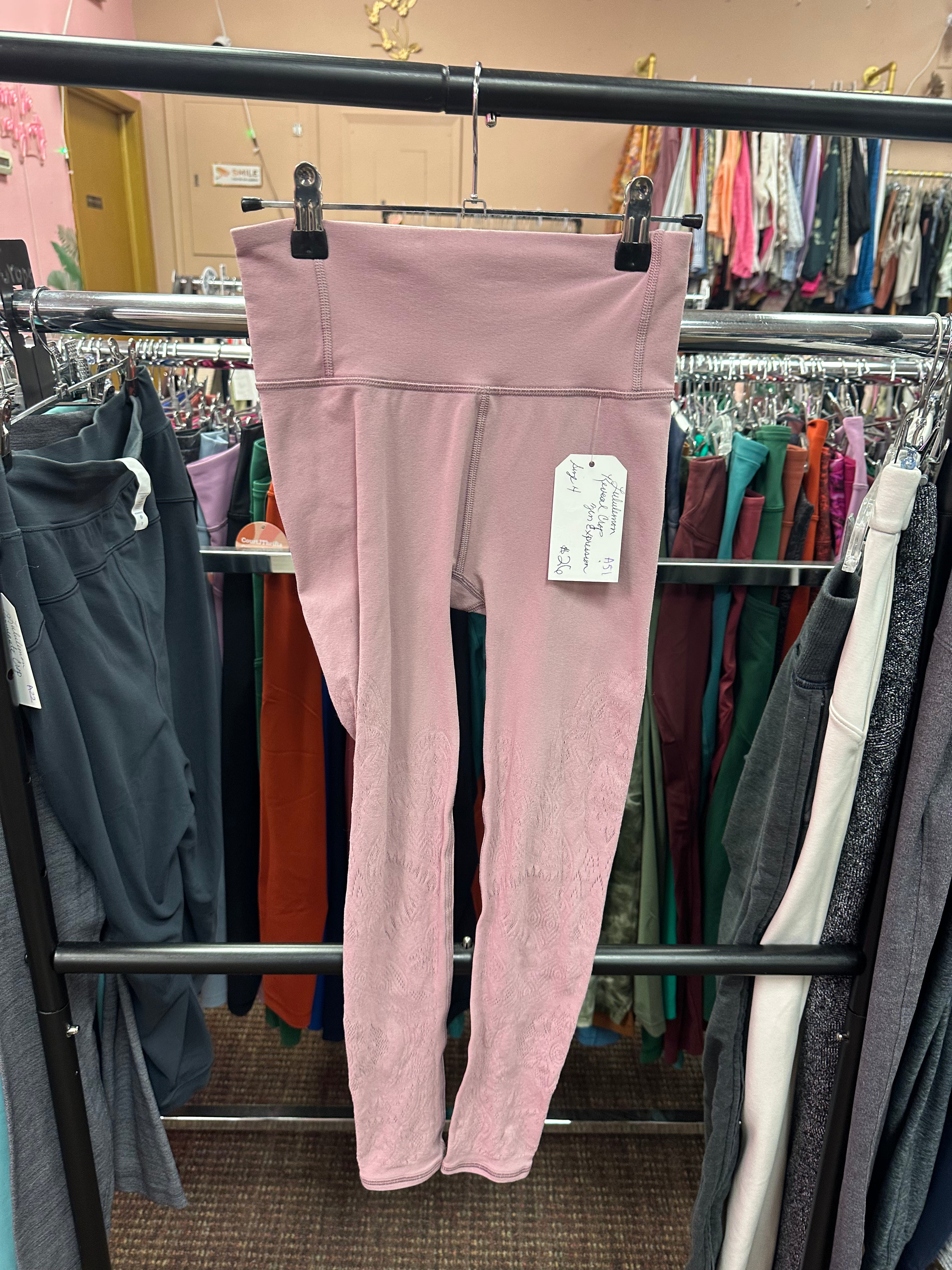 Lululemon Reveal Crop Zen Expression