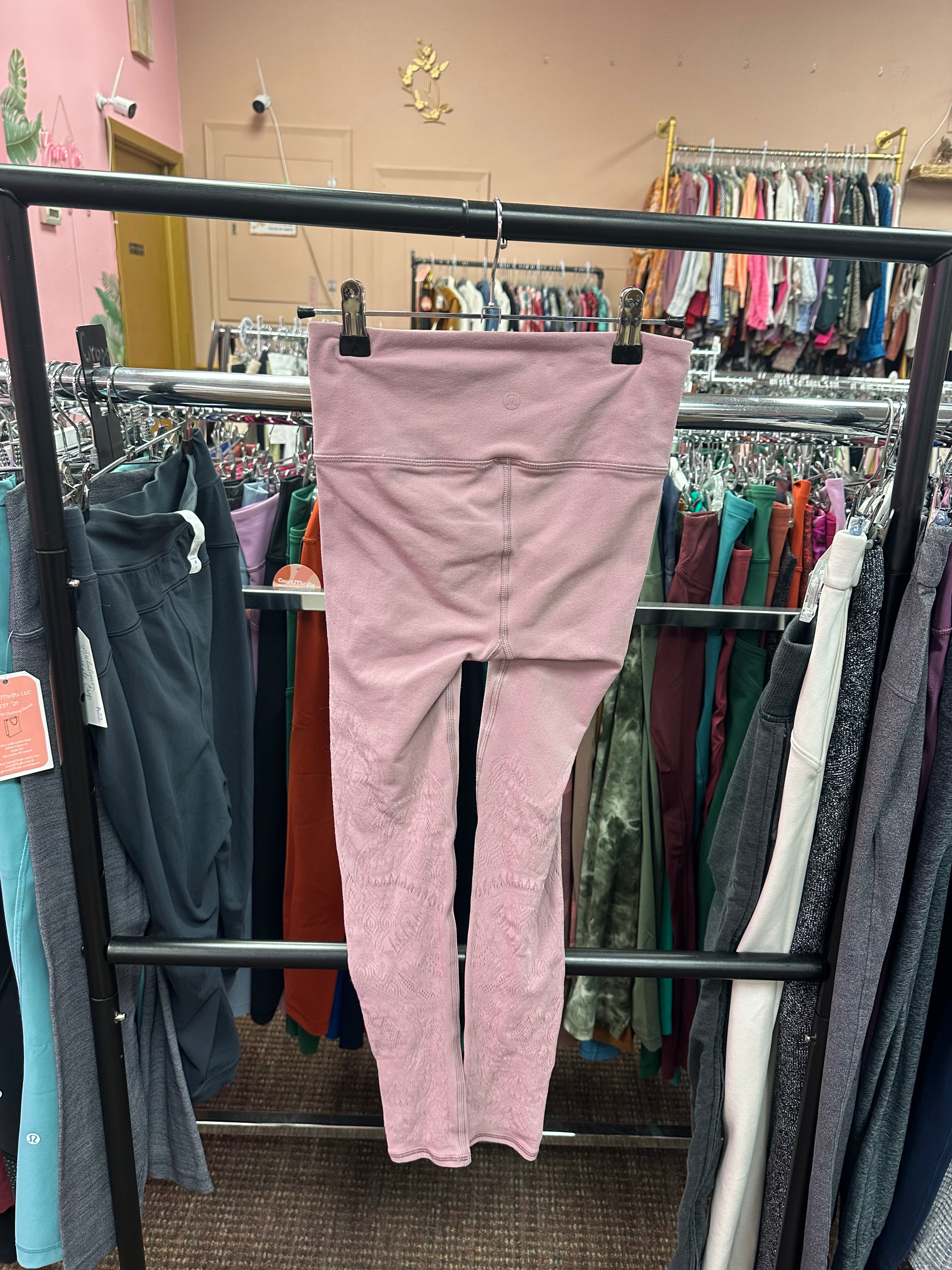 Lululemon Reveal Crop Zen Expression