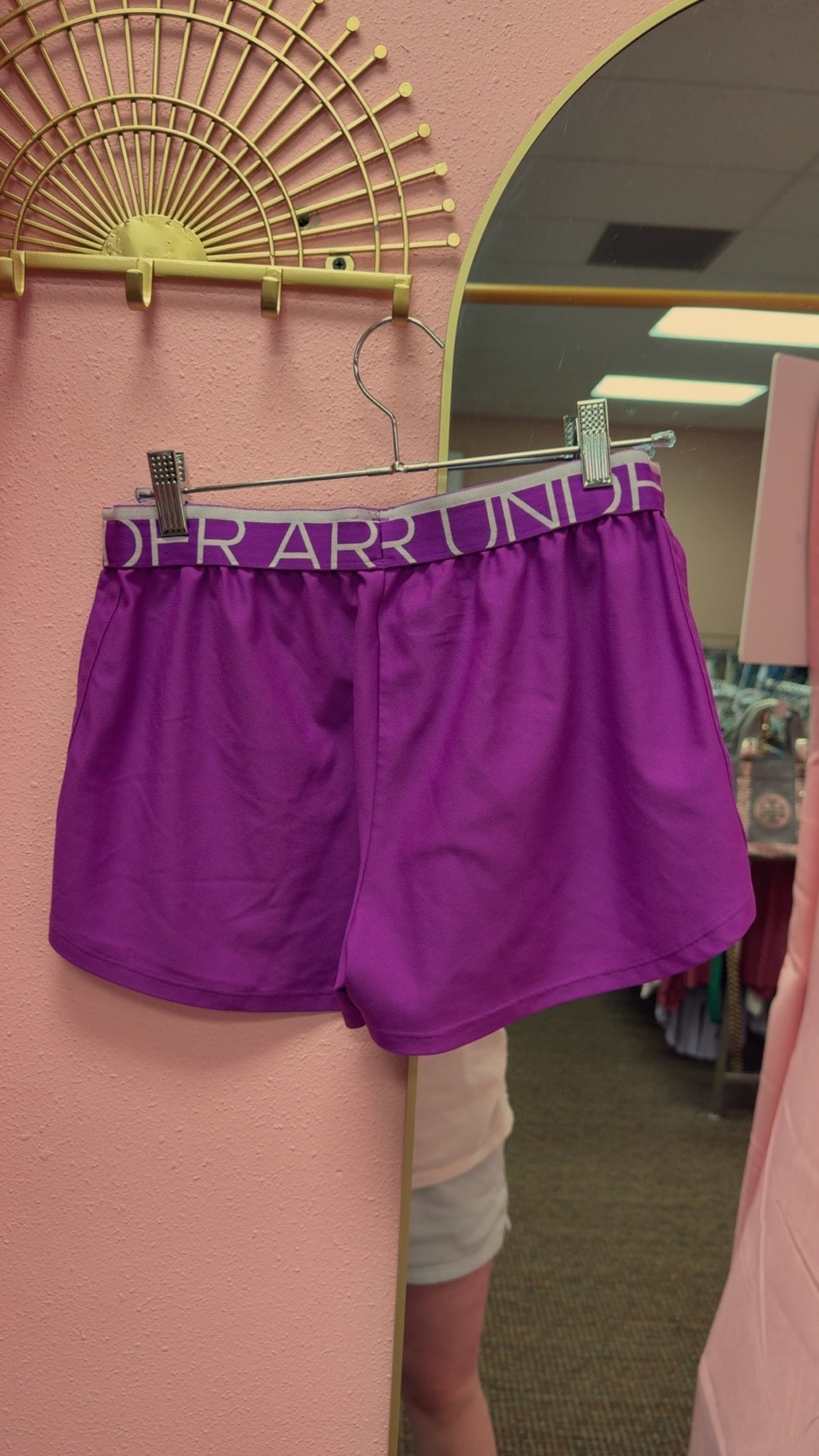 Under Armour Athletic Shorts Size Small