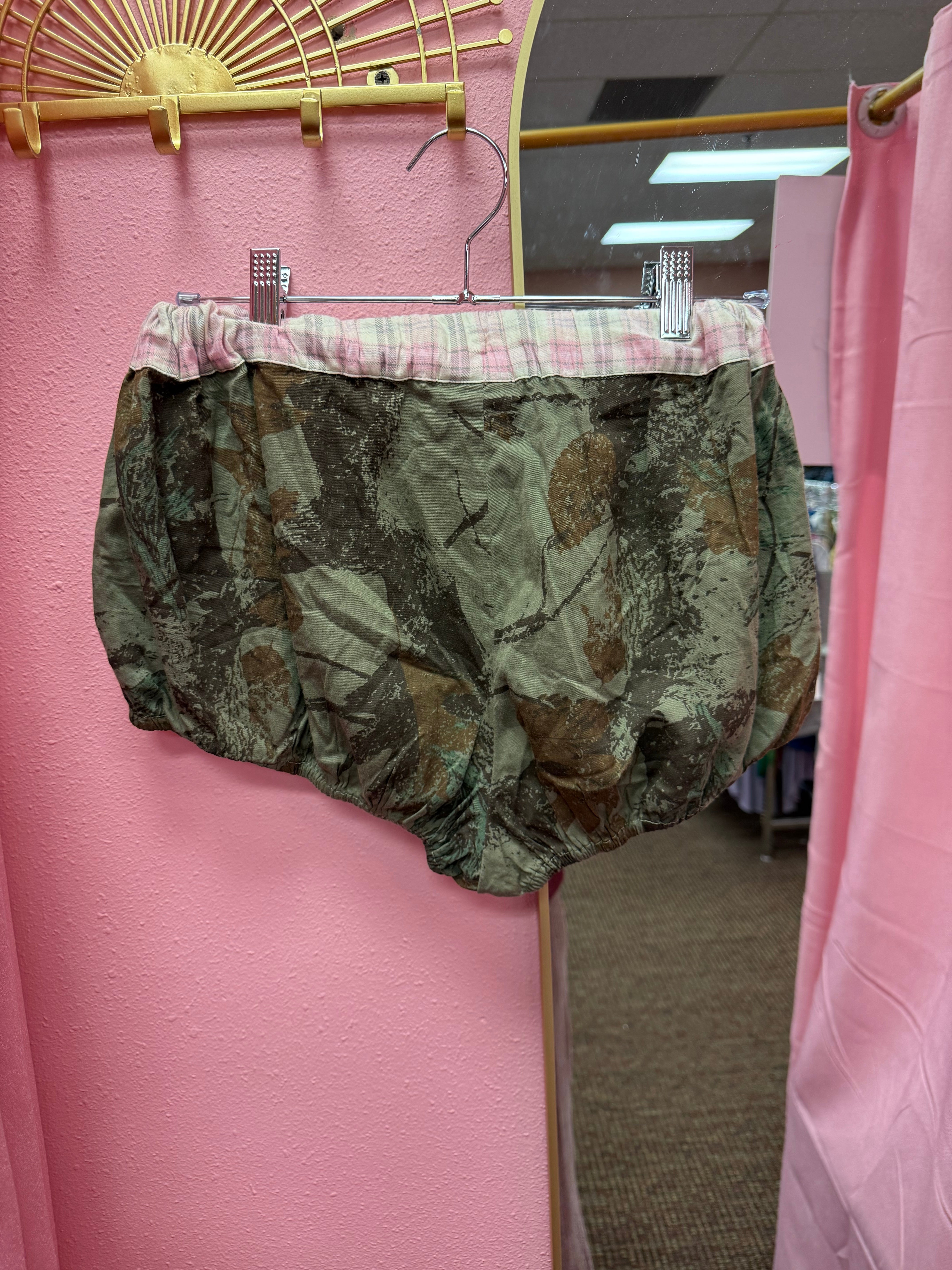 Urban Outfitters Bloomer Boxers Small