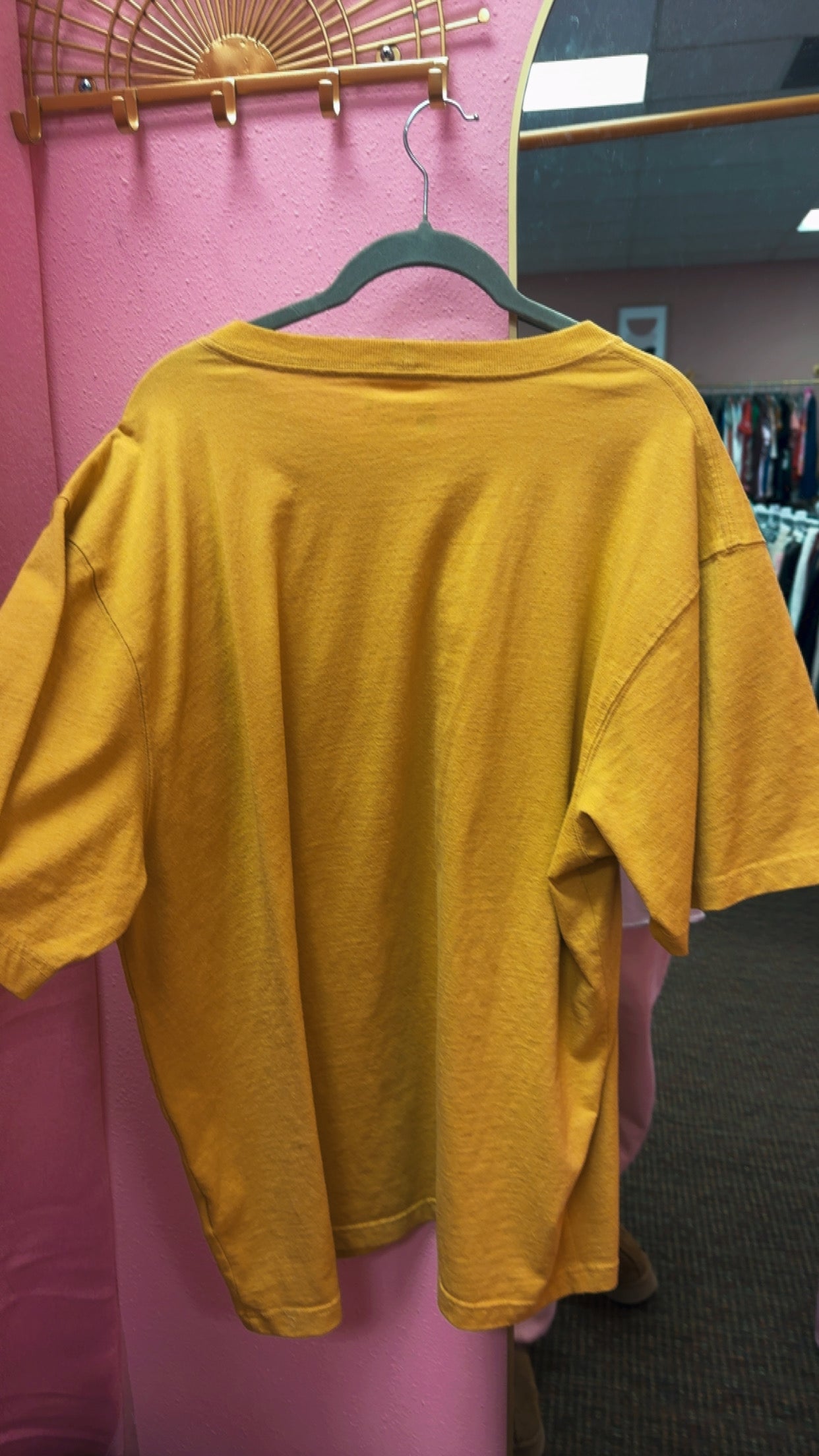 Men’s Carhartt Tee Size Large