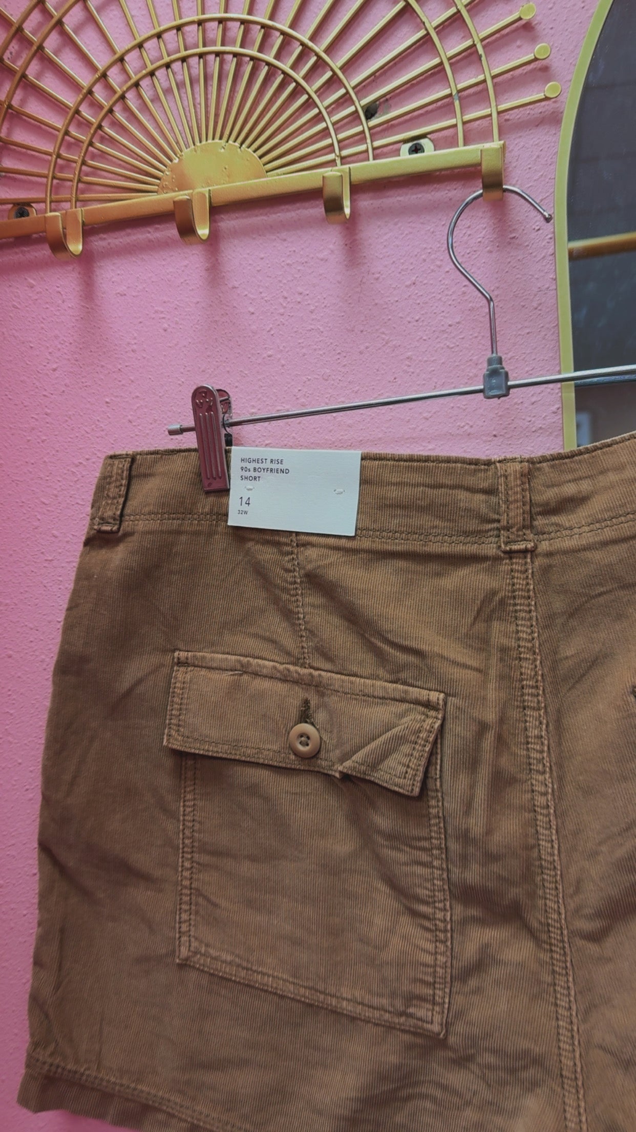 American Eagle NEW WITH TAGS 90’s Boyfriend Shorts Size 14