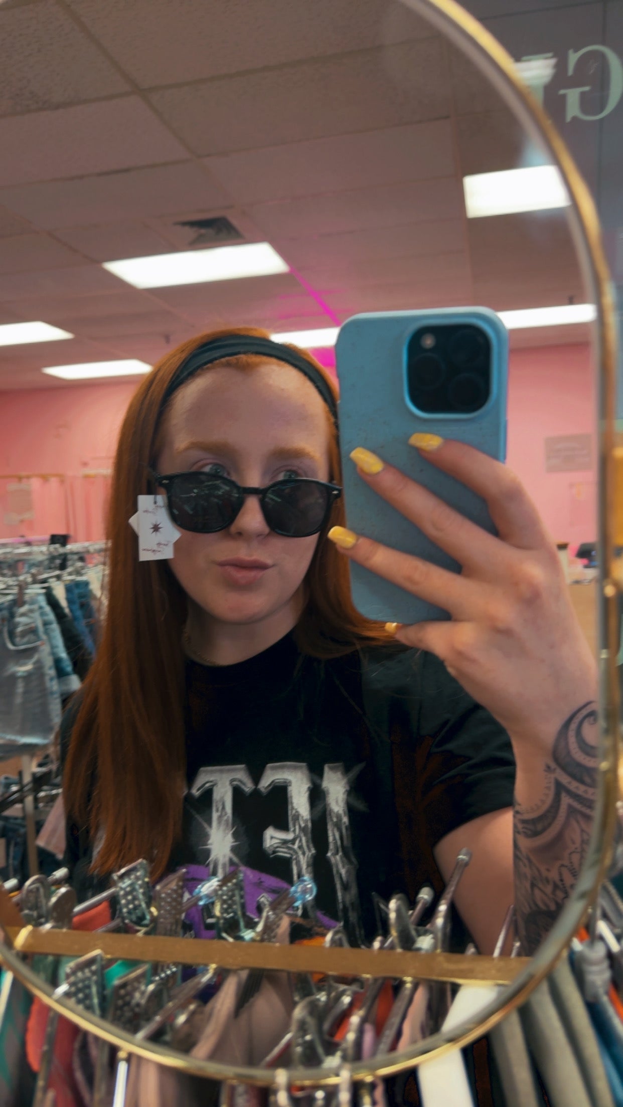$8 SUNNIES/ Black Dazy