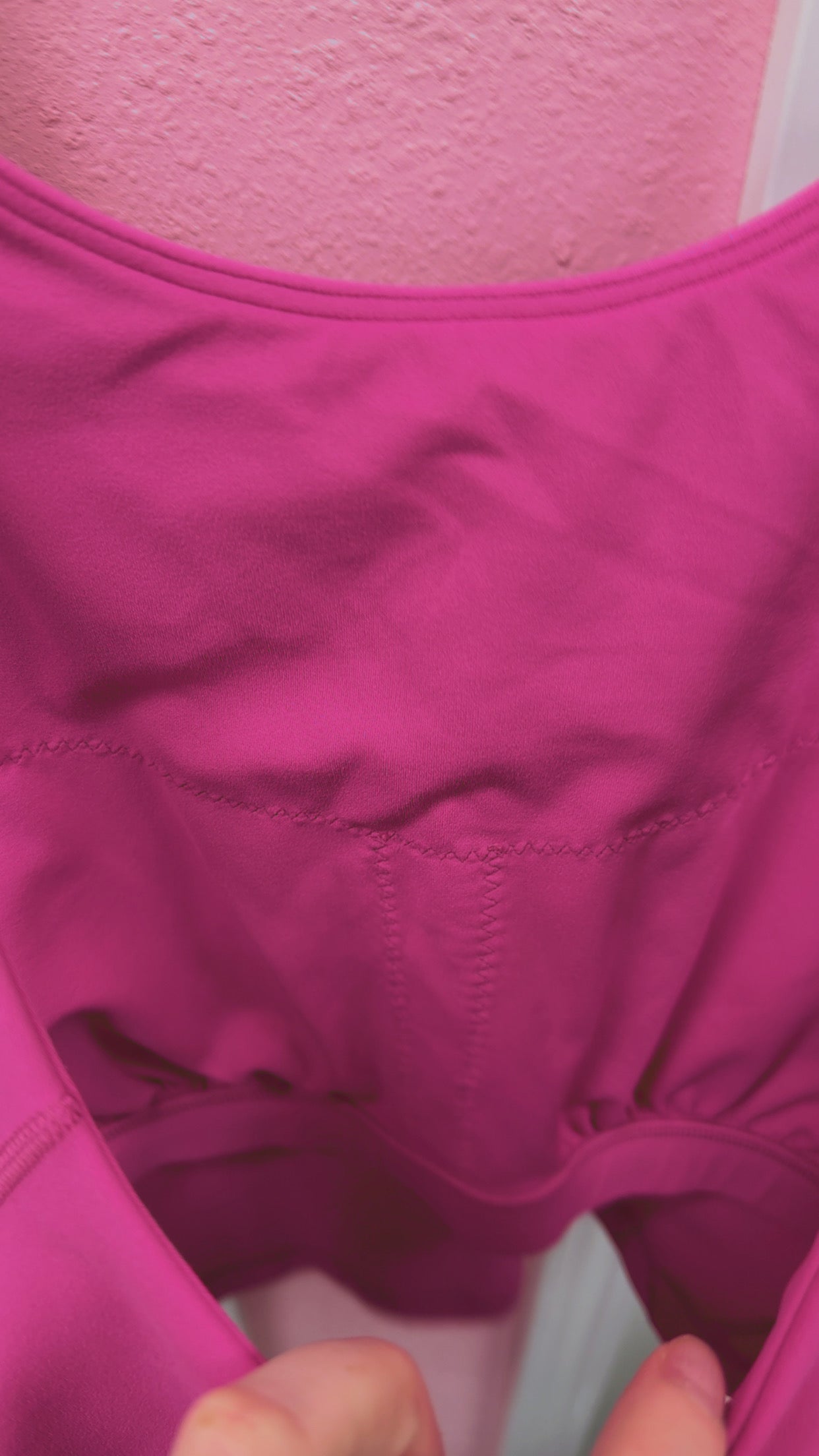 Lulu🍋 Align High-Neck Tank Top Size 12- SONIC PINK