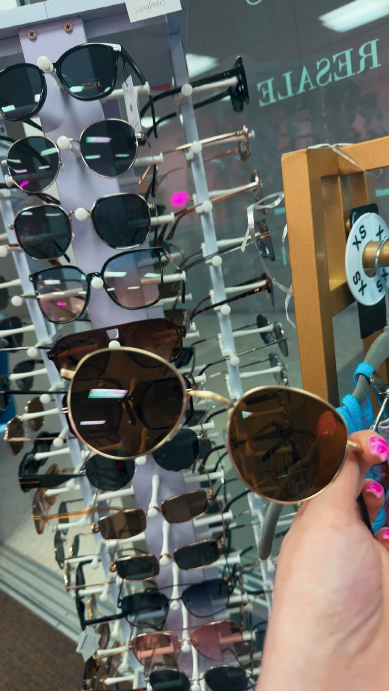 $8 SUNNIES- Brown & Gold Circles