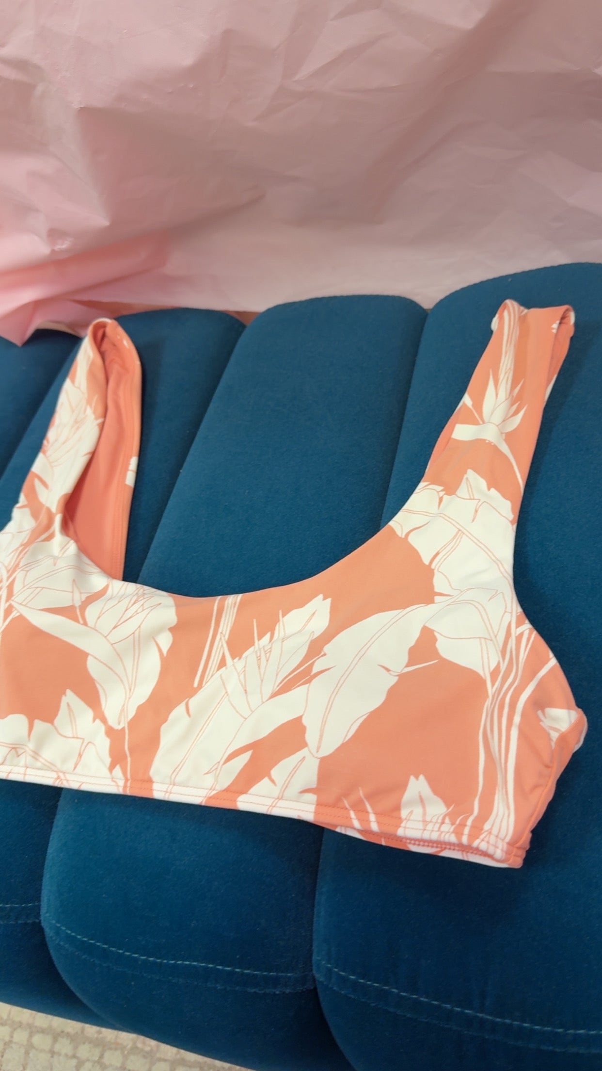 Roxy Swim Top Size Large