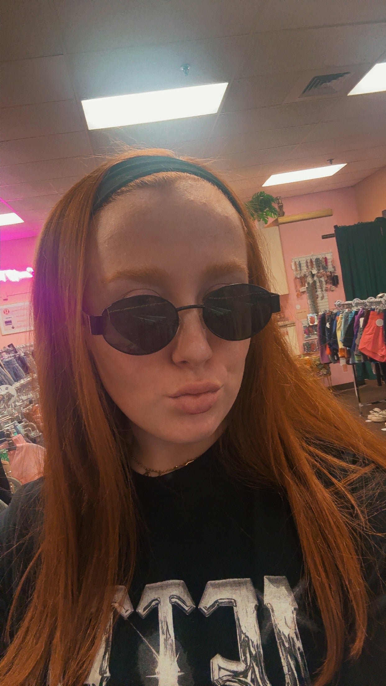 $8 SUNNIEZ -Black on Black Oval