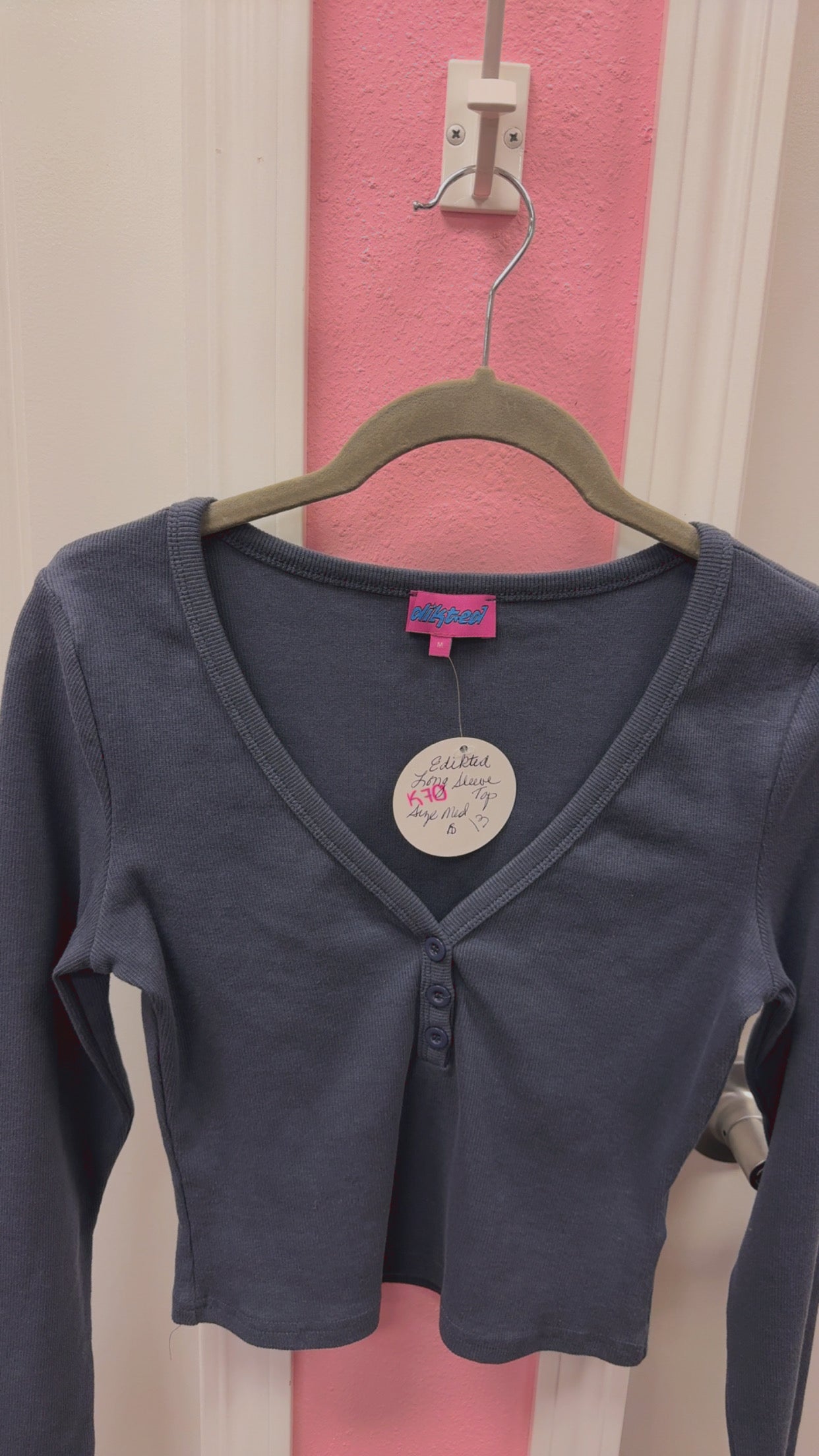 Edikted Ribbed Long Sleeve Size Medium