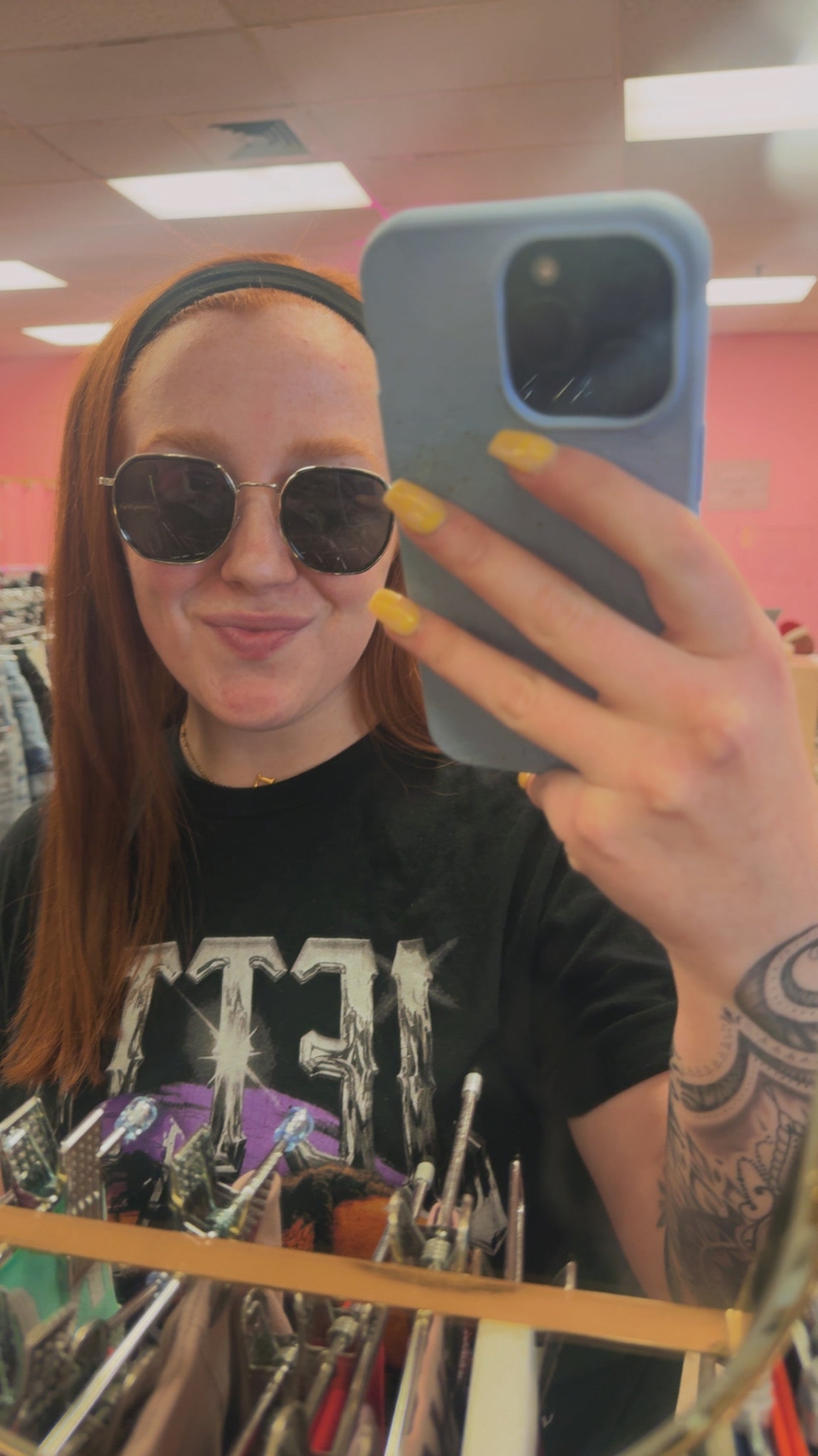 $8 SUNNIES- Black & Silver Trim Circle