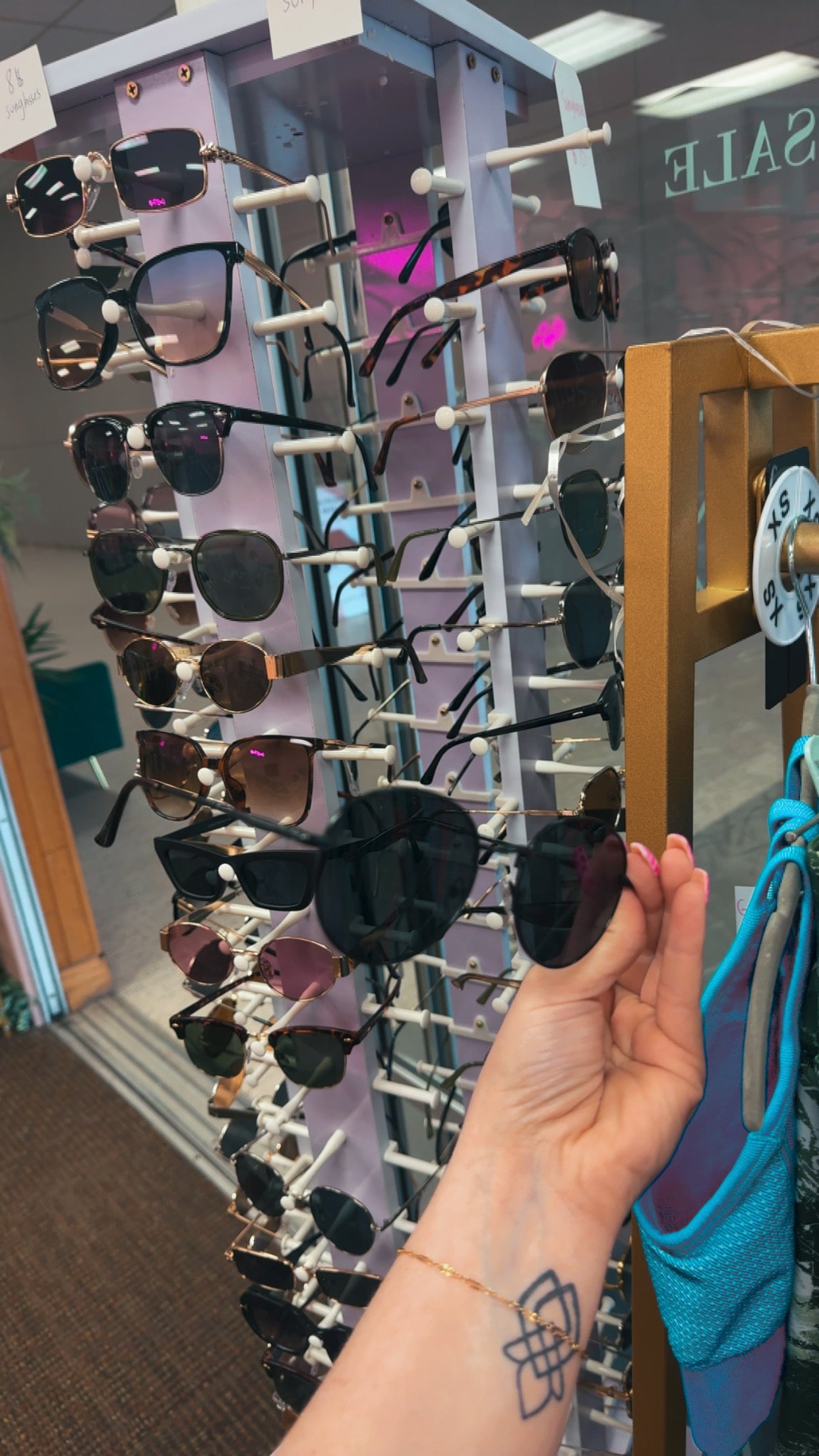 $8 SUNNIES- Black on Black Circle