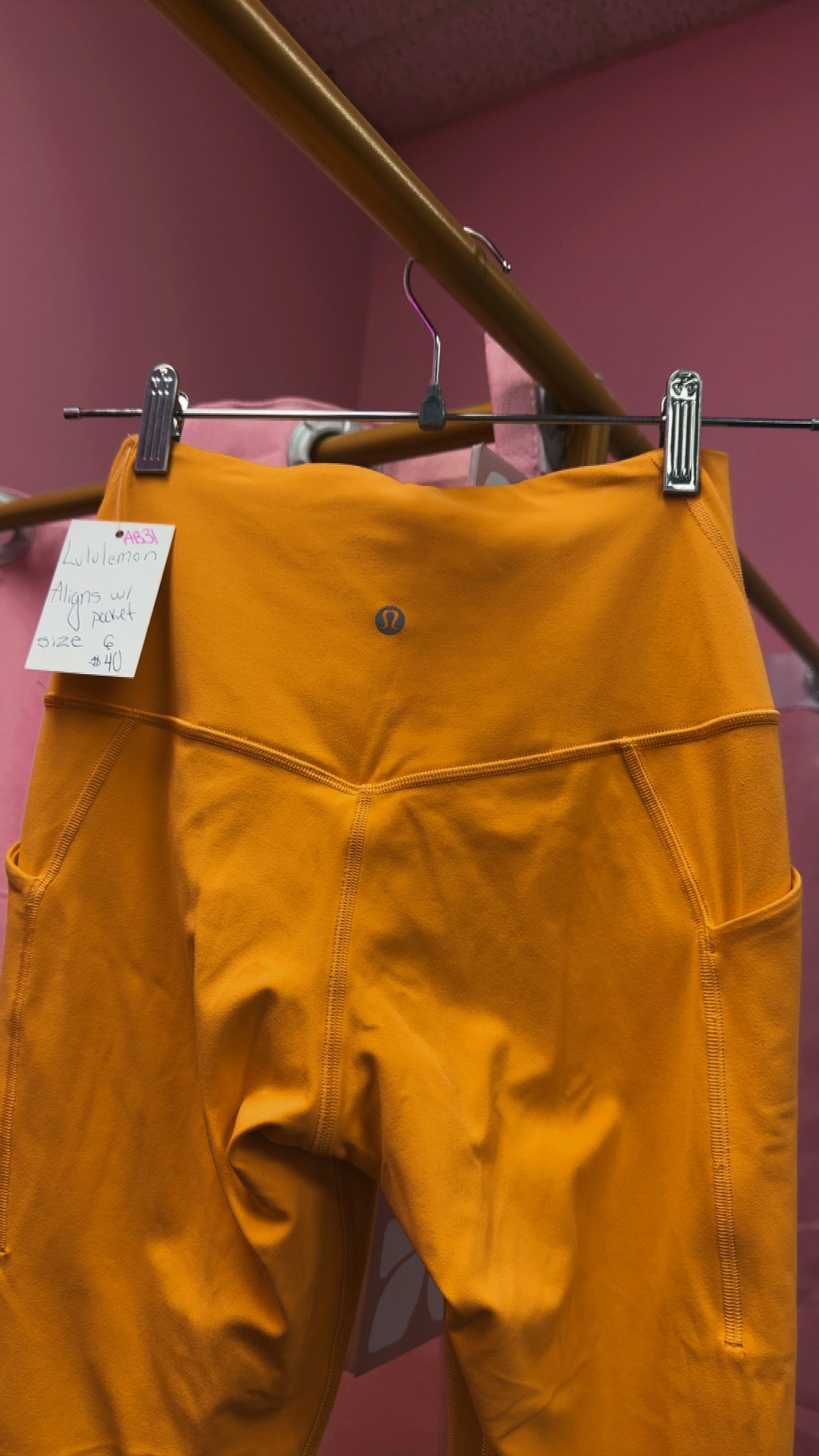 Lululemon Aligns W/ Pockets Size 6 “25