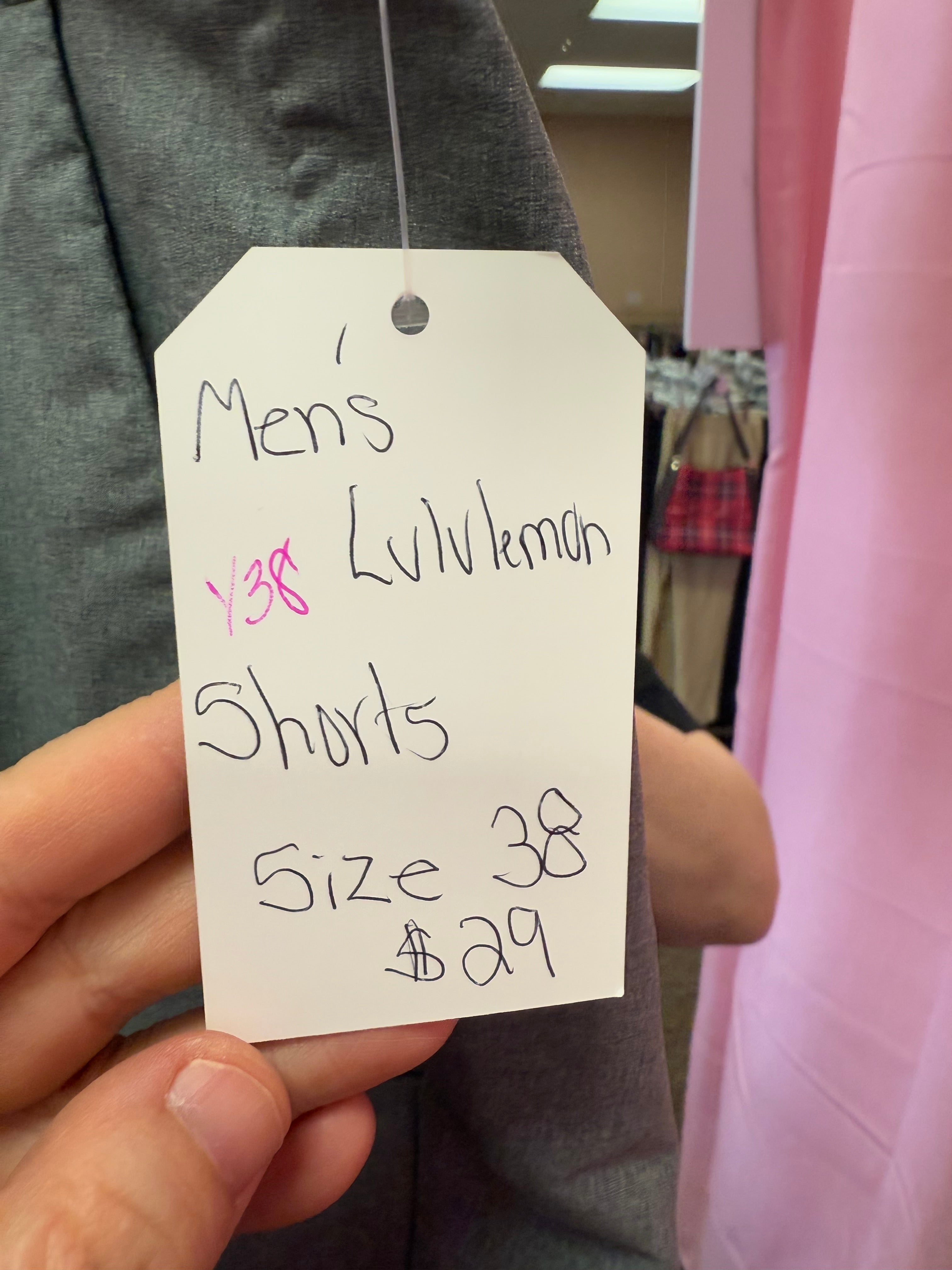 Men’s Lululemon Shorts Size 38