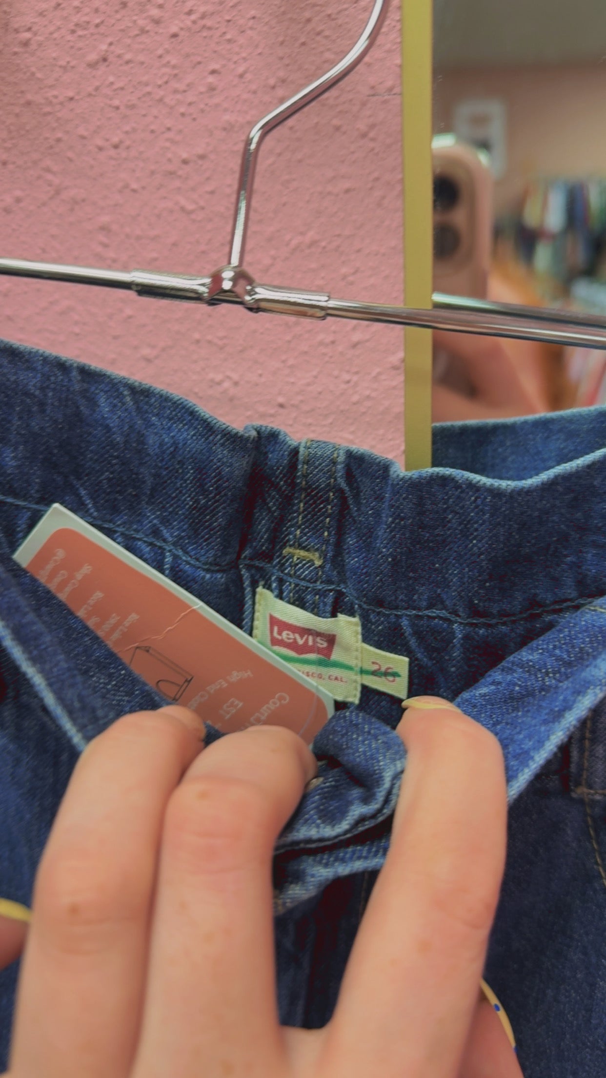 Levi’s Paper Bag Waist Shorts Size 26