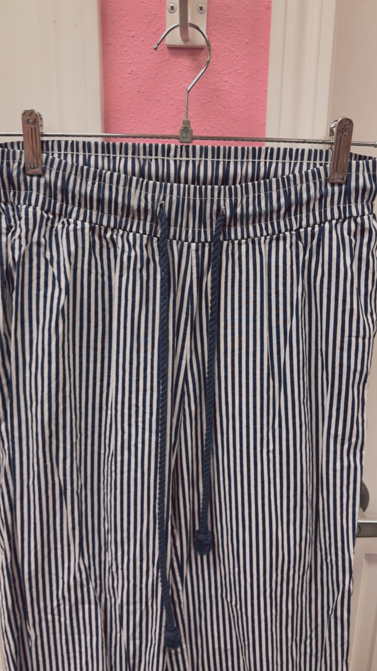 Edikted Stripe Pants Size Small
