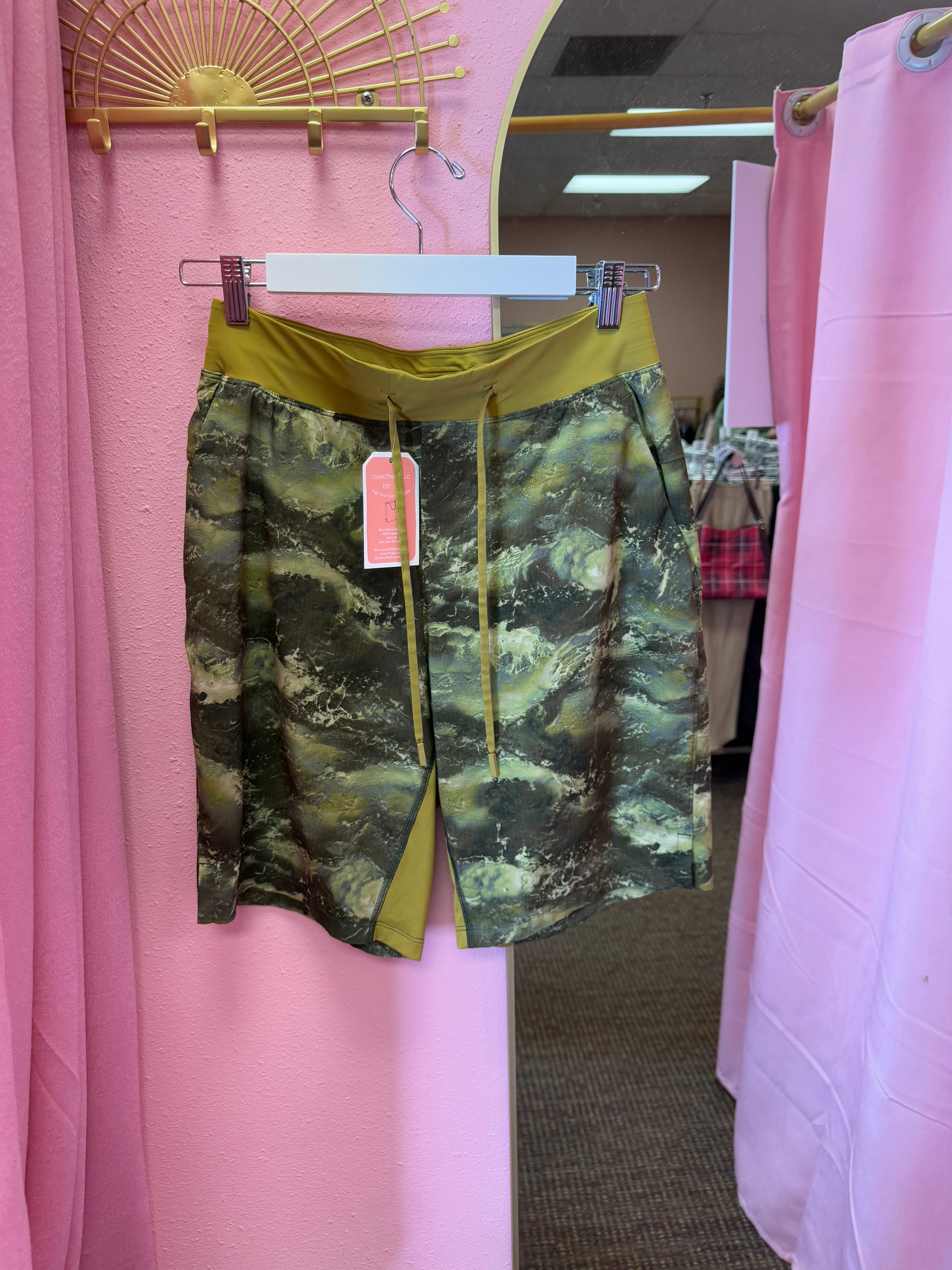 Men’s Lululemon Shorts Size Small