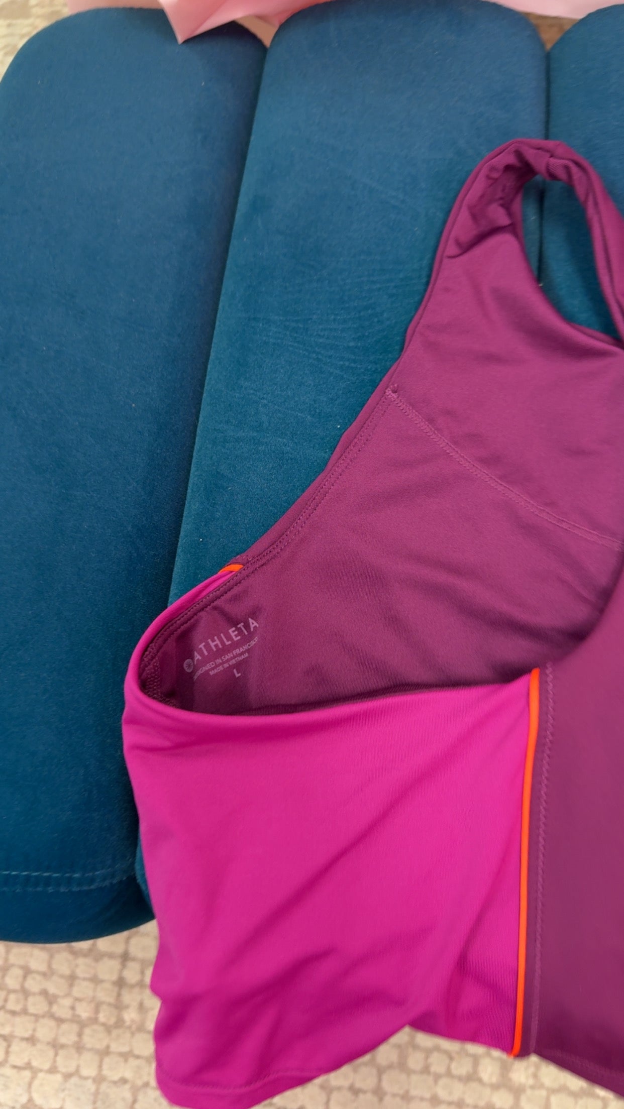 Athleta Concious Crop Swim Top Retails $69 Size Large