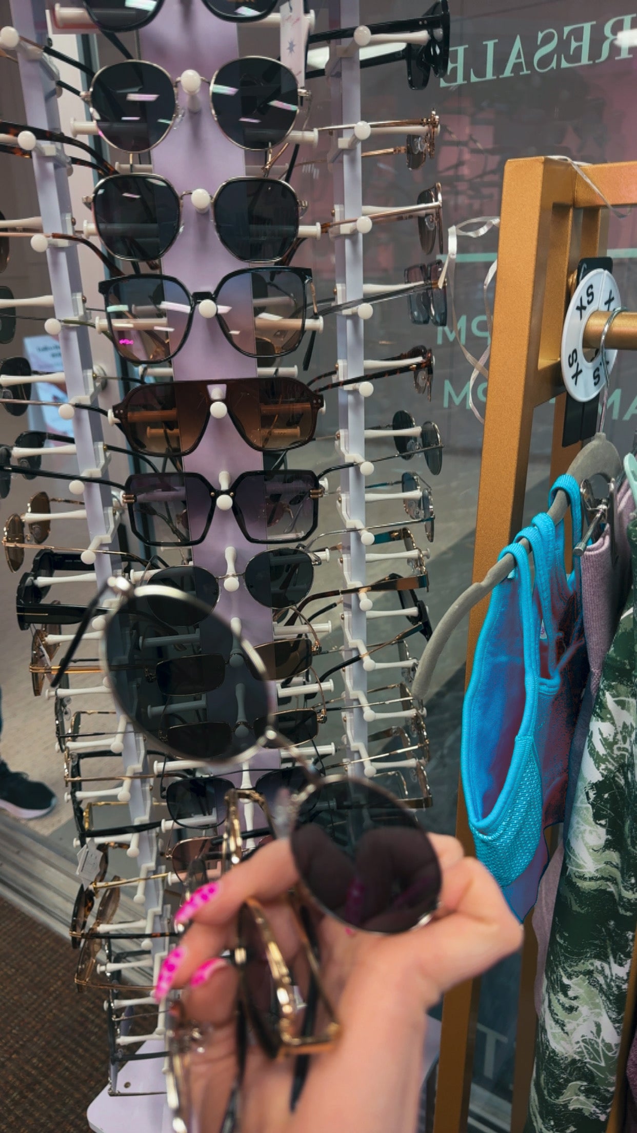$8 SUNNIES- Black & Silver Classic Oval