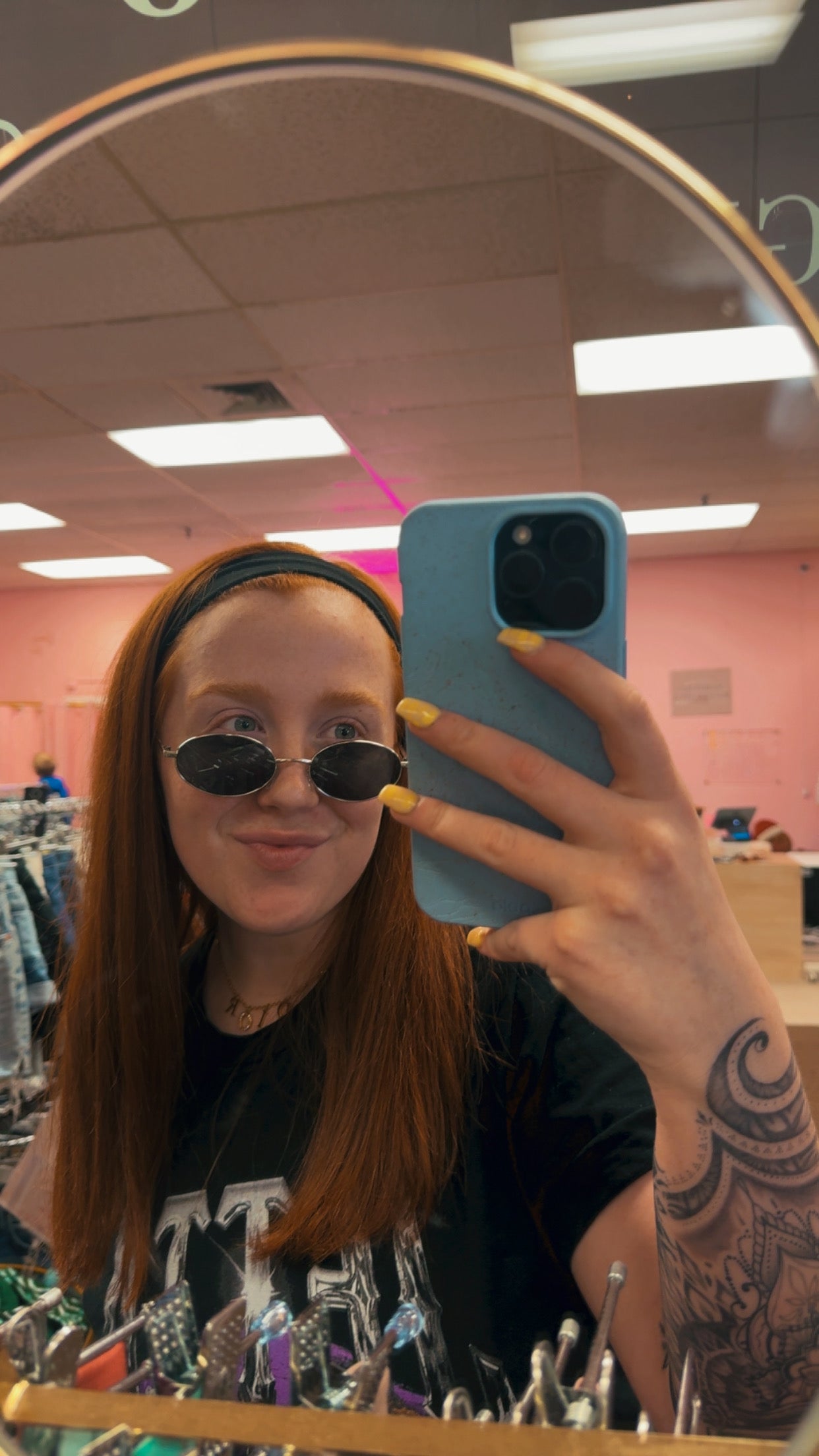 $8 SUNNIES- Black & Silver Classic Oval