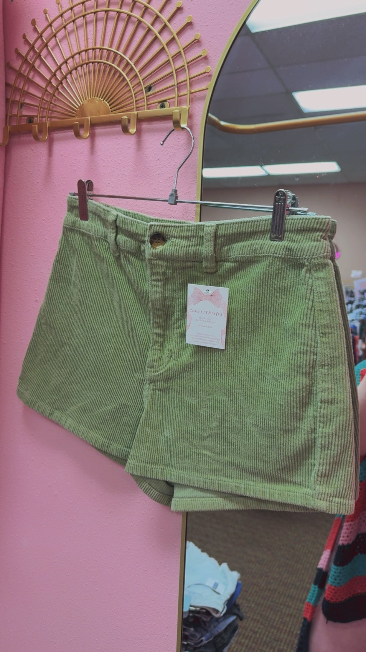 Billabong Corduroy Shorts Size 30