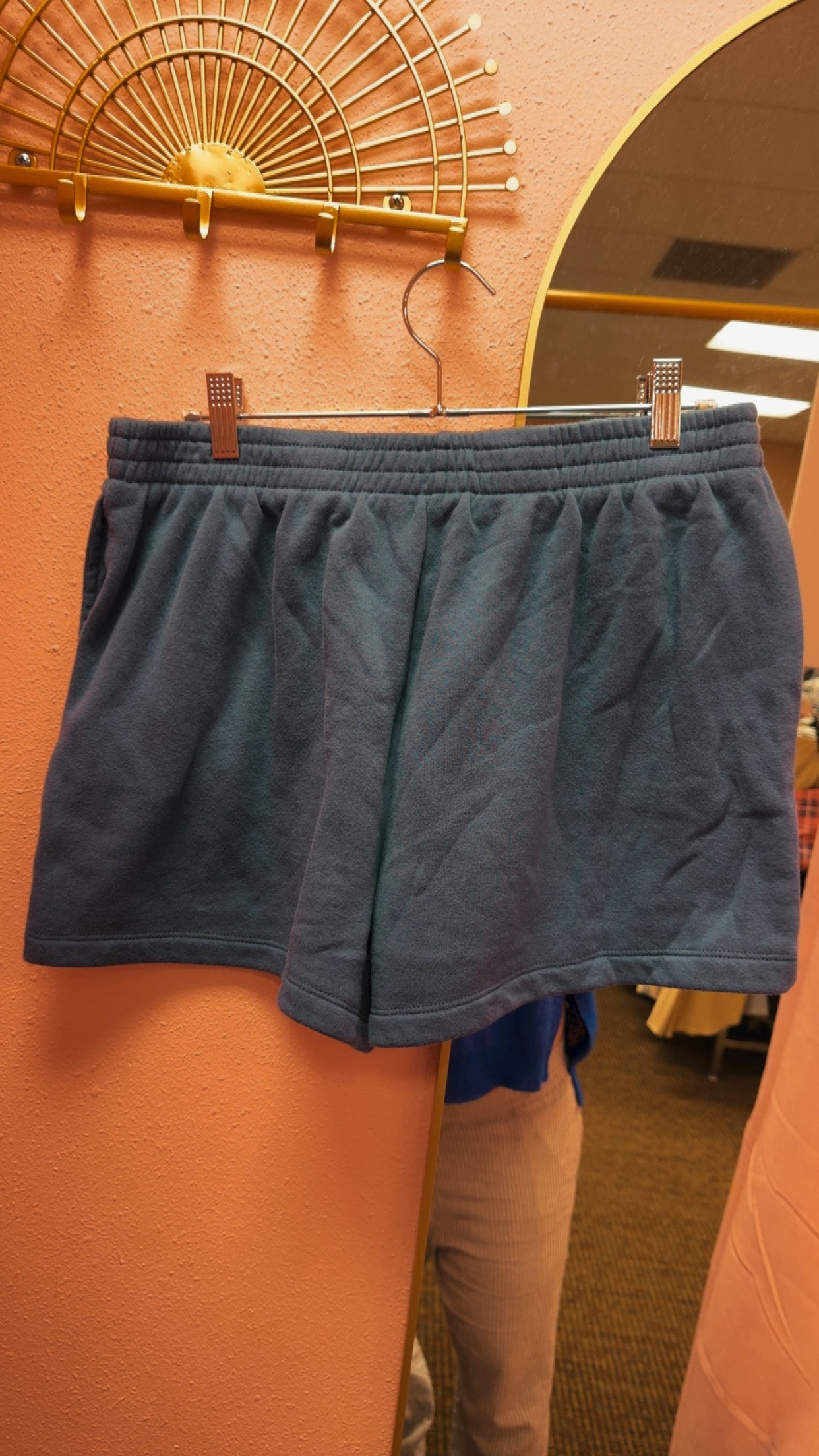 Zoe + Liv USA Sweat Shorts Size Large
