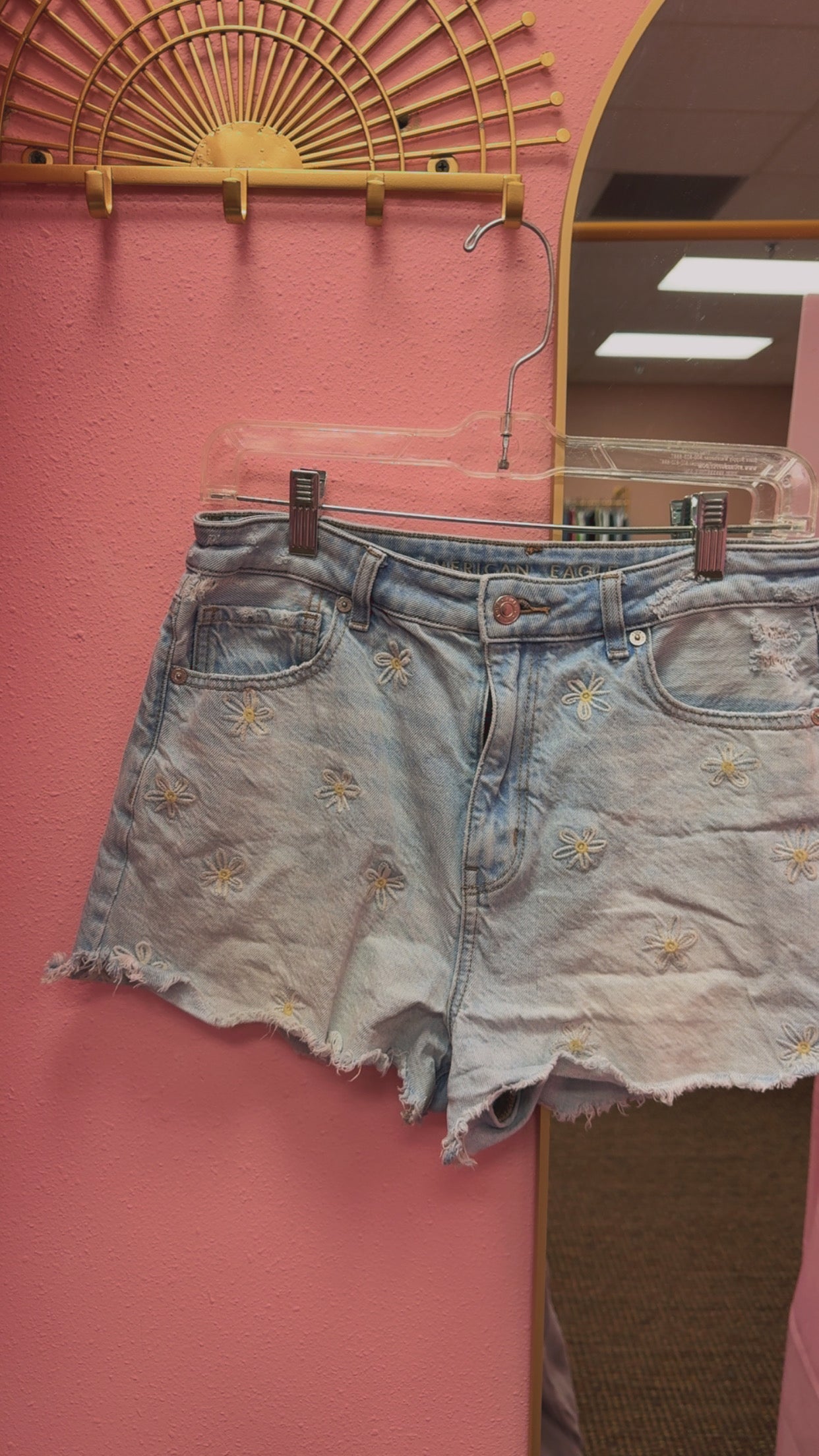 American Eagle Mom Shorts Size 8 * read description*