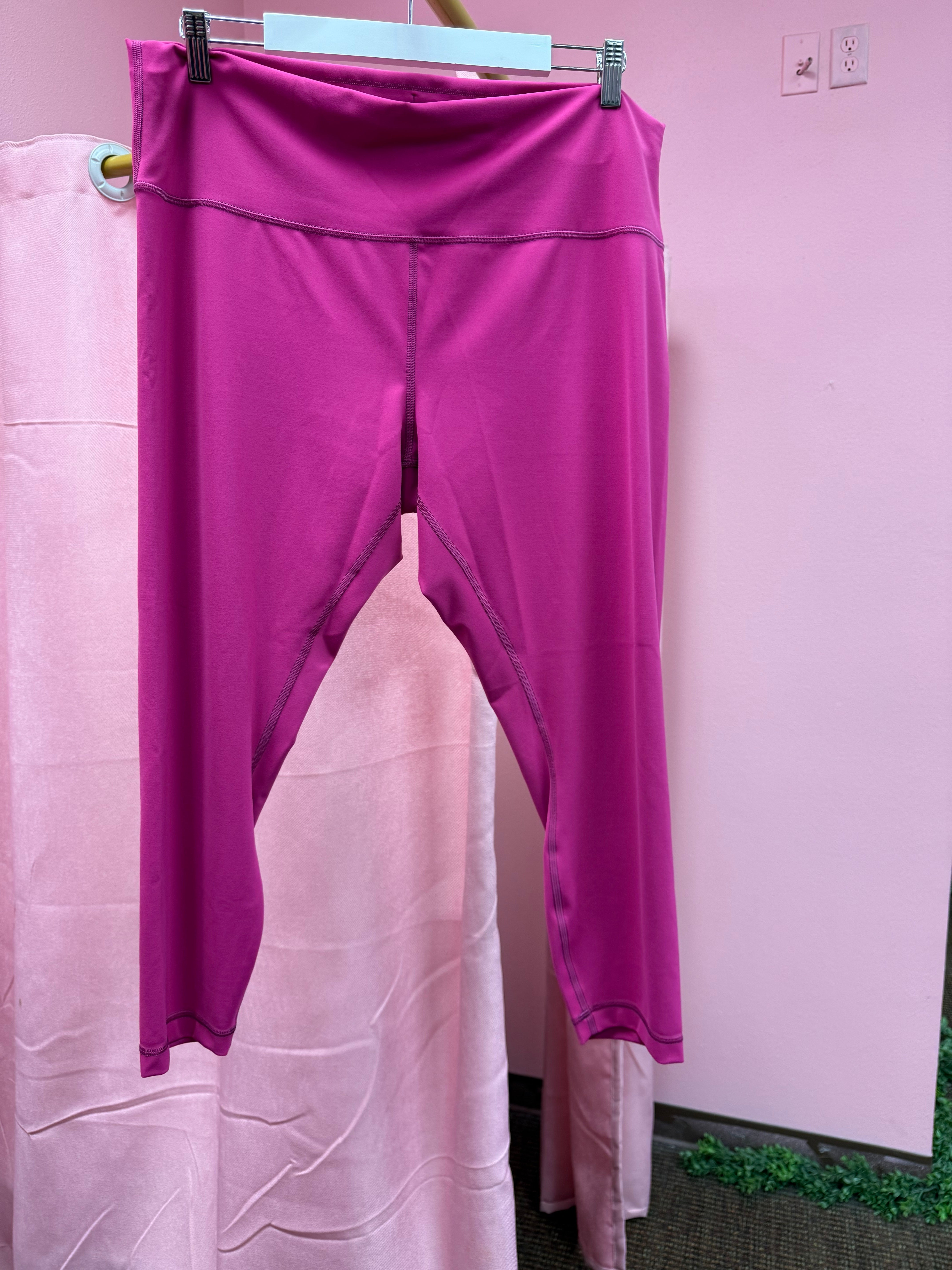 Lululemon High Rise Wunder Train Ripened Rasberry Size 20