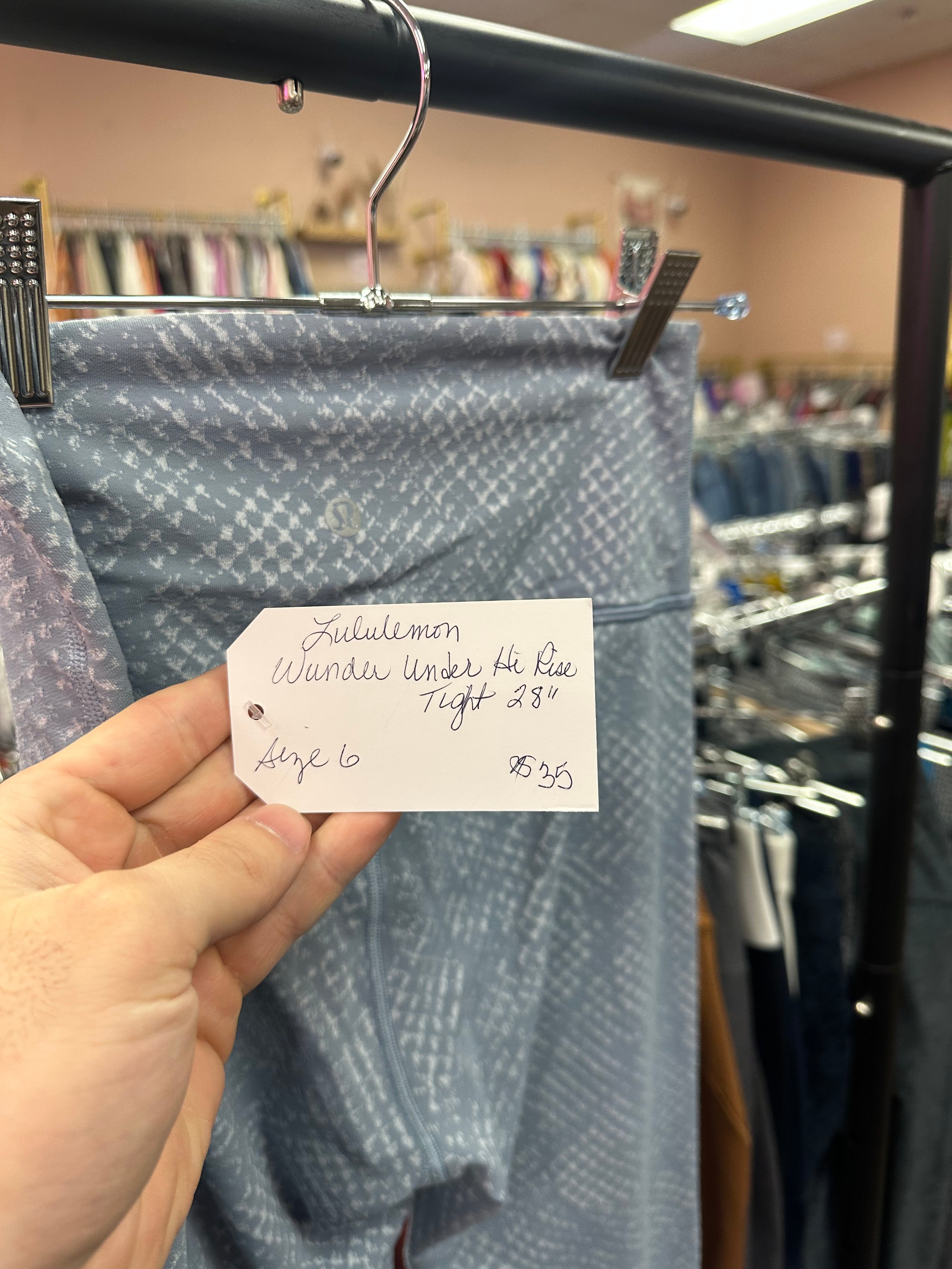 Lululemon Hi- Rise Wunder Under “28 Size 6