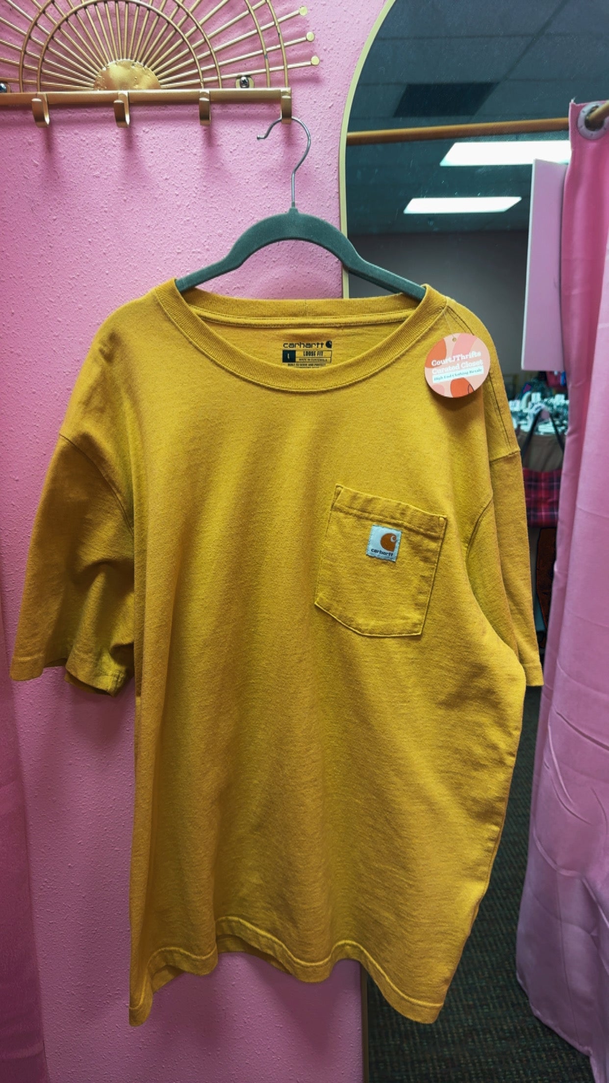 Men’s Carhartt Tee Size Large