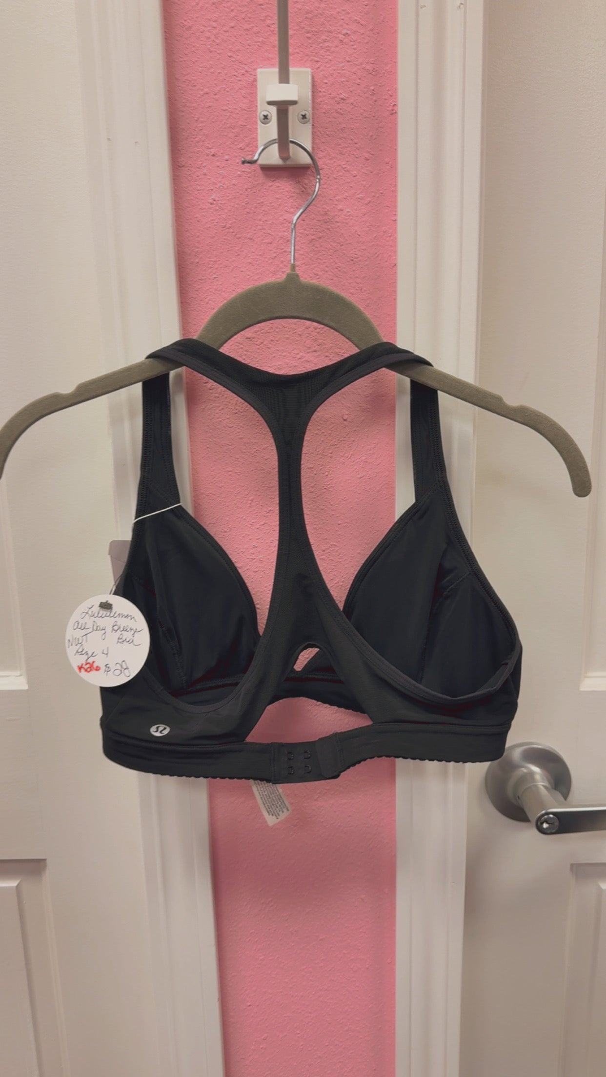 Lulu🍋 NWT All Day Breeze Bra Size 4